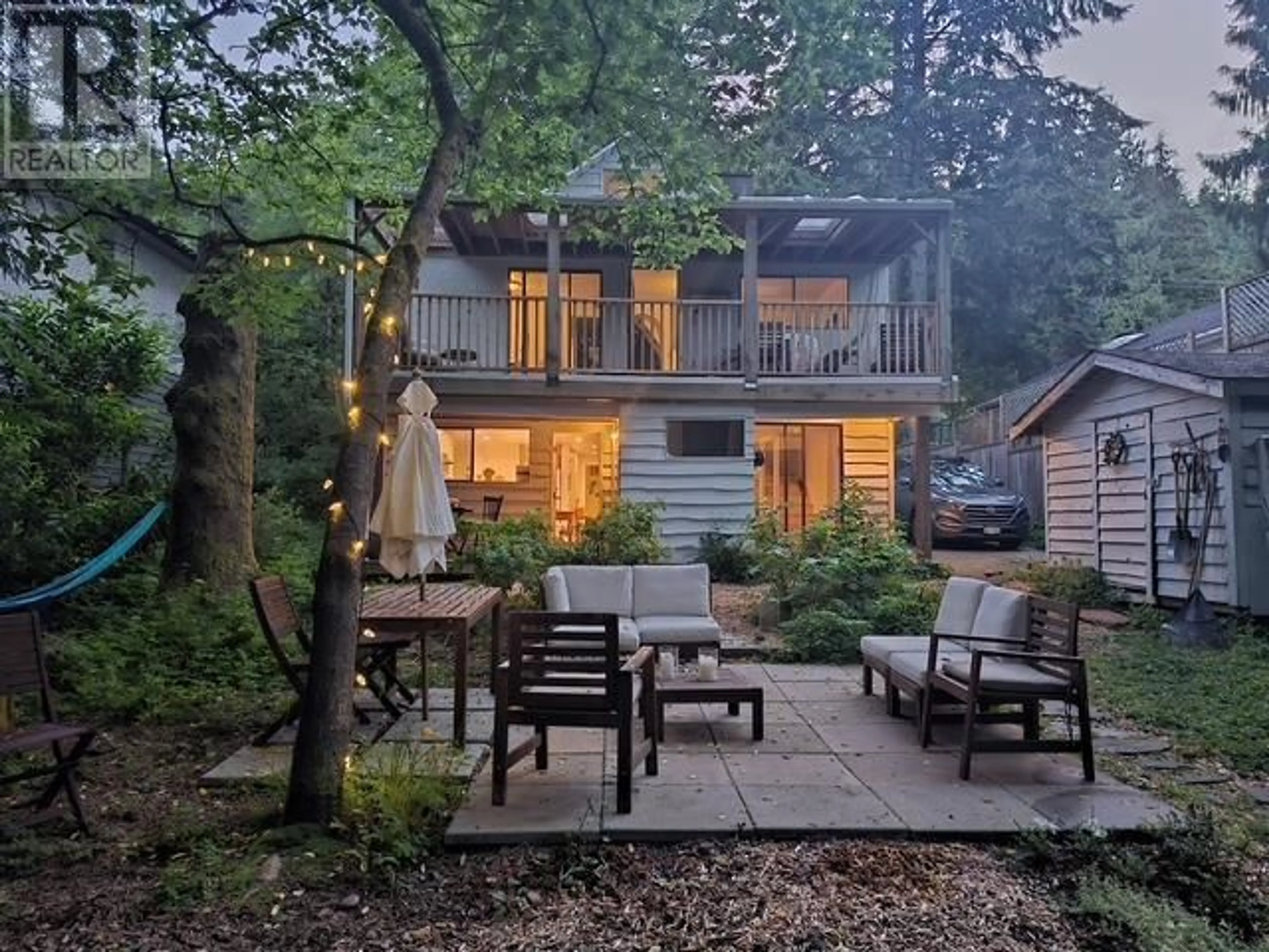Patio, unknown for 1706 DEEP COVE ROAD, North Vancouver British Columbia V7G1S5