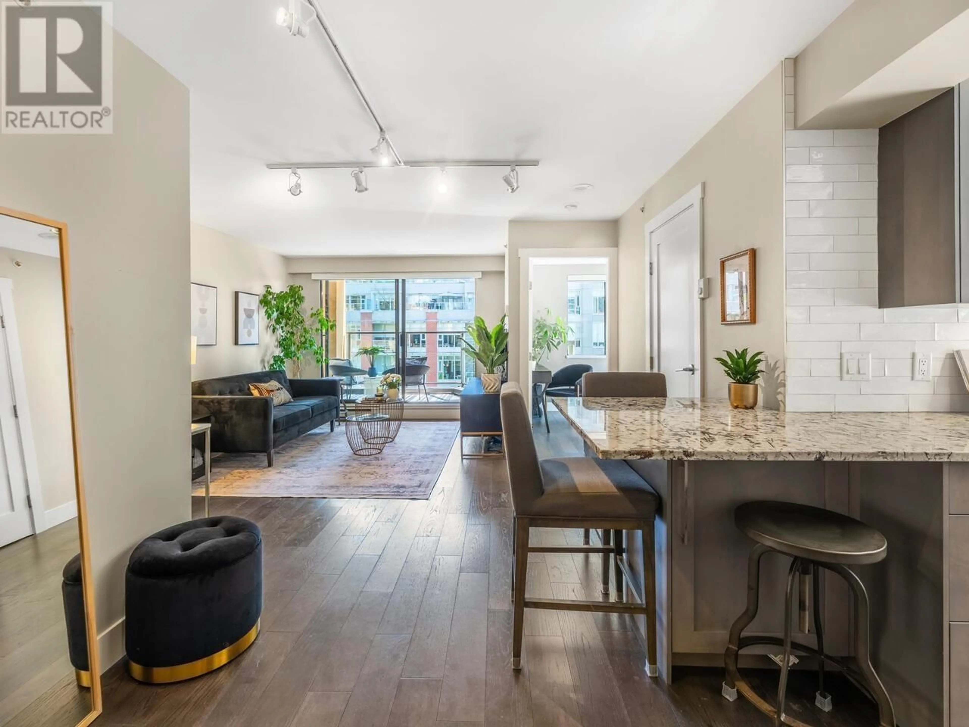 Open concept kitchen, unknown for 507 - 488 HELMCKEN STREET, Vancouver British Columbia V6B6E4
