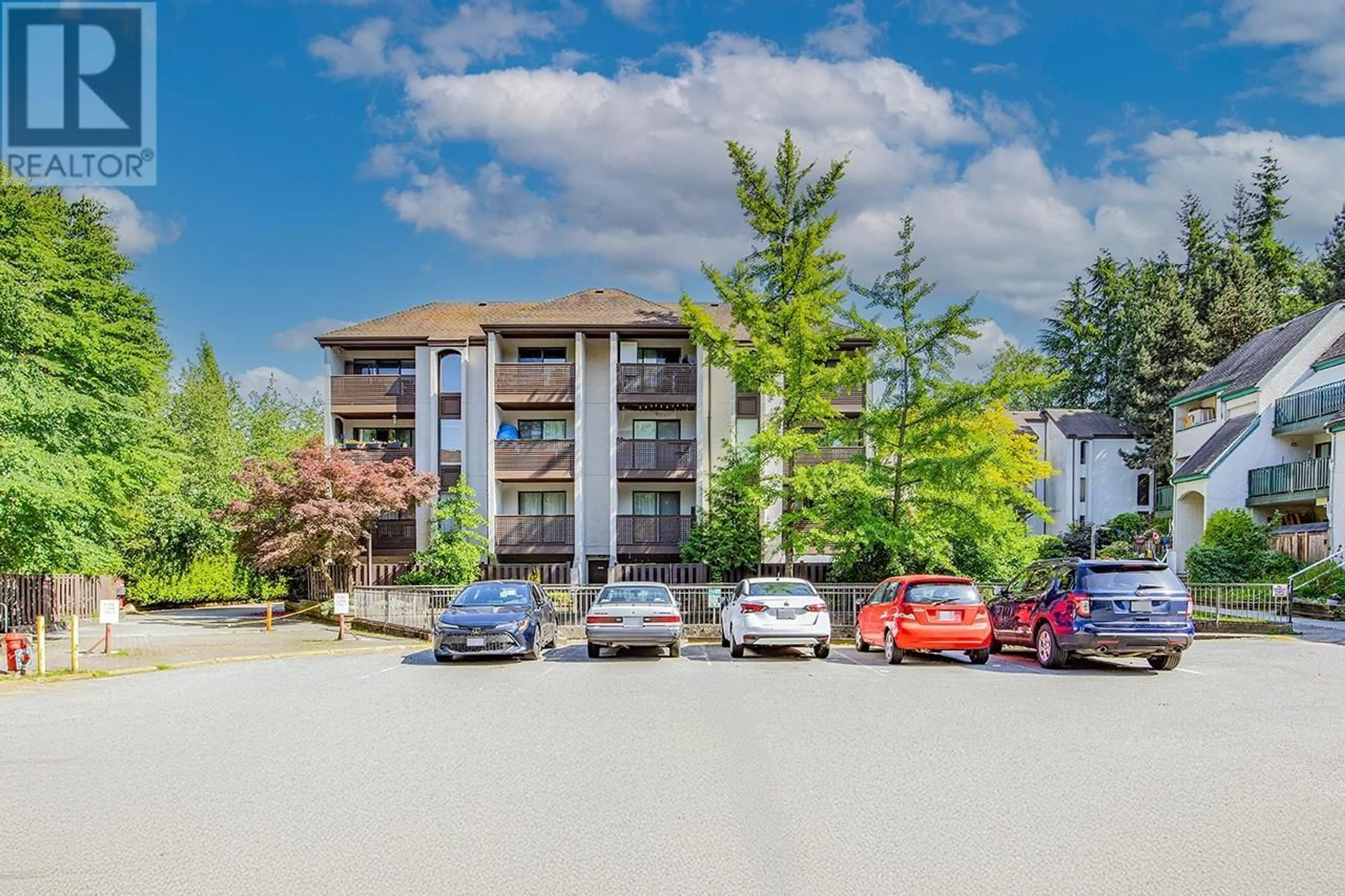 Patio, building for 3 - 340 GINGER DRIVE, New Westminster British Columbia V3L5L7