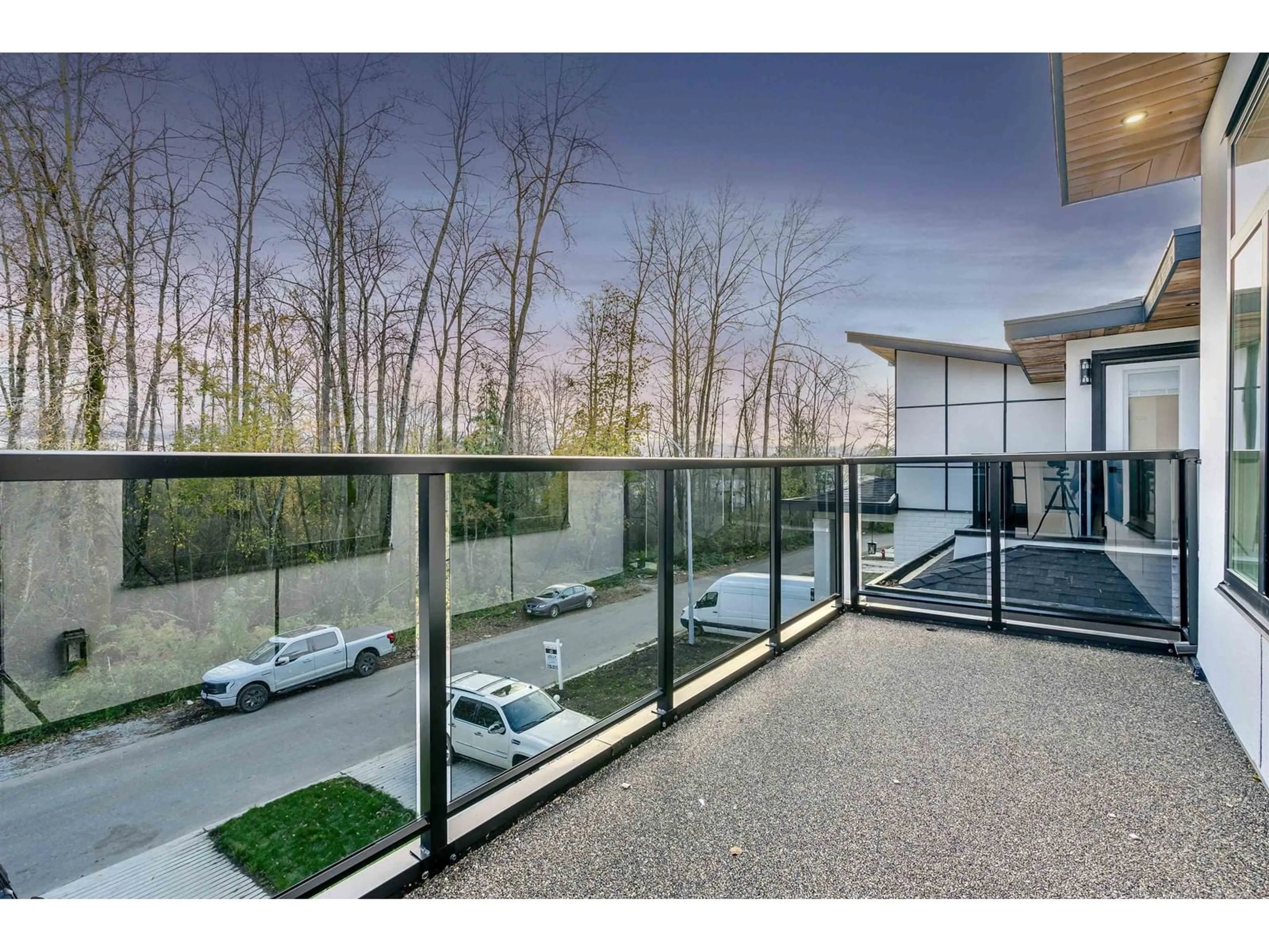 Patio, unknown for 16647 18, Surrey British Columbia V3Z9X5