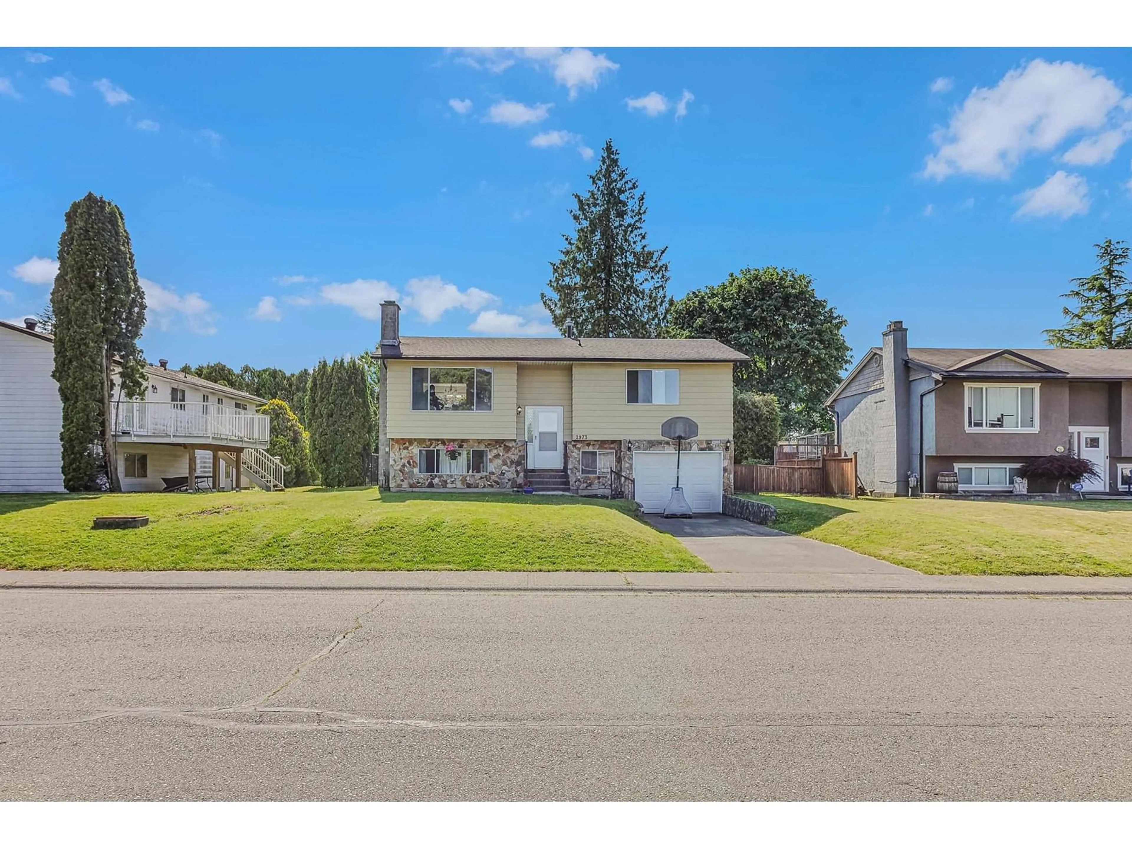 Home with vinyl exterior material, street for 2973 265A, Langley British Columbia V4W3B6