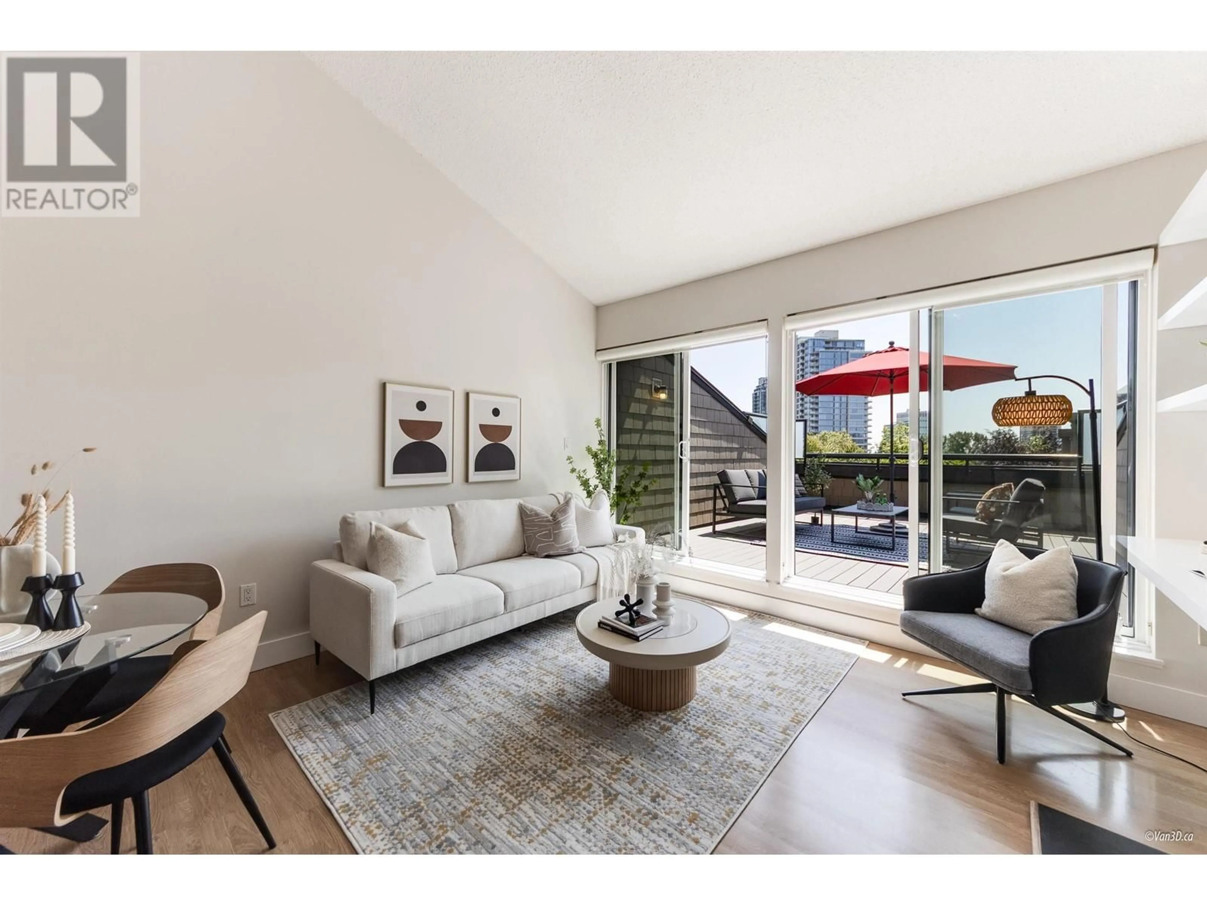Living room with furniture, unknown for 304 - 7377 SALISBURY AVENUE, Burnaby British Columbia V5E4B2