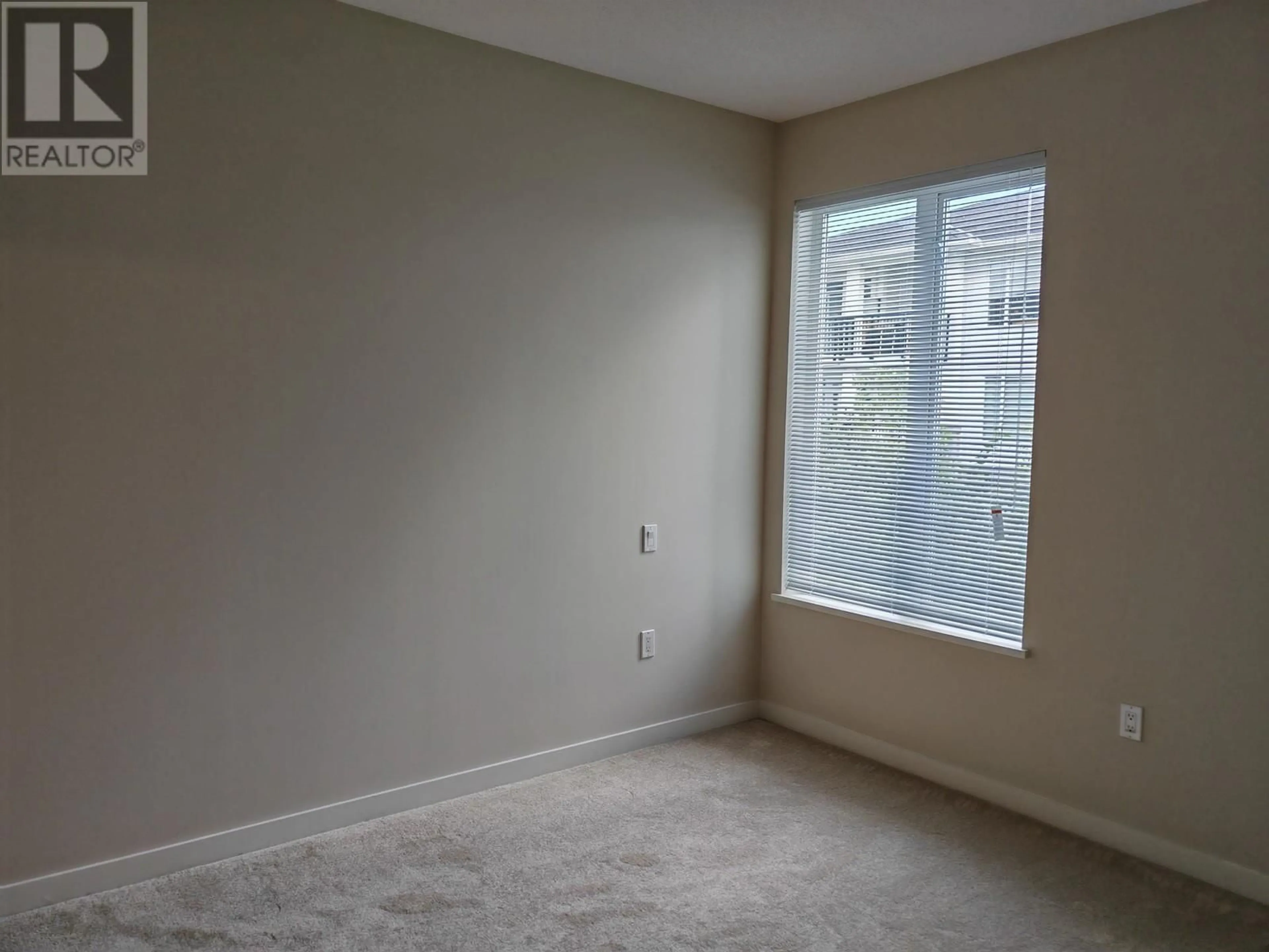 A pic of a room for 332 - 9388 MCKIM WAY, Richmond British Columbia V6X0J7