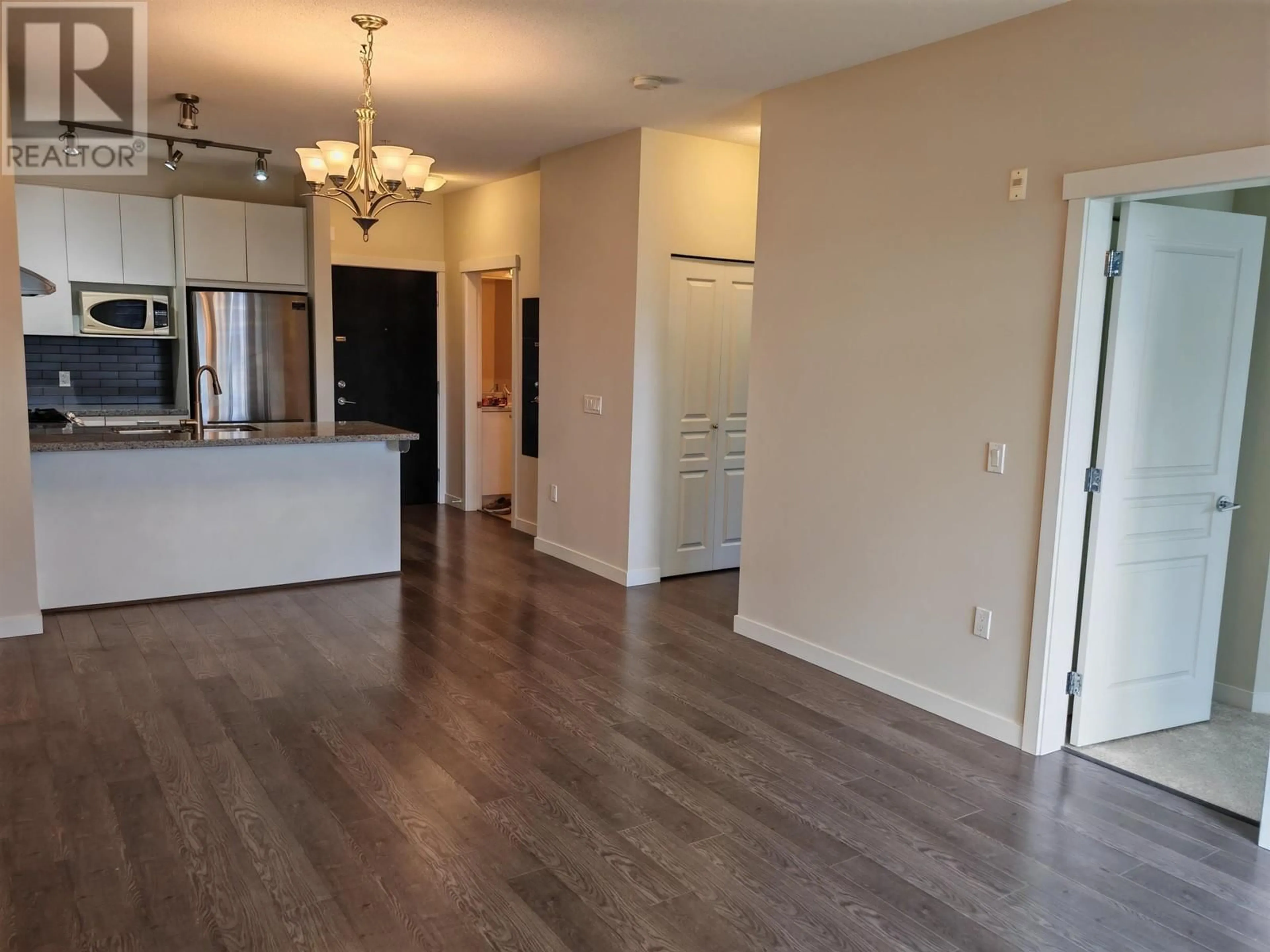 A pic of a room for 332 - 9388 MCKIM WAY, Richmond British Columbia V6X0J7
