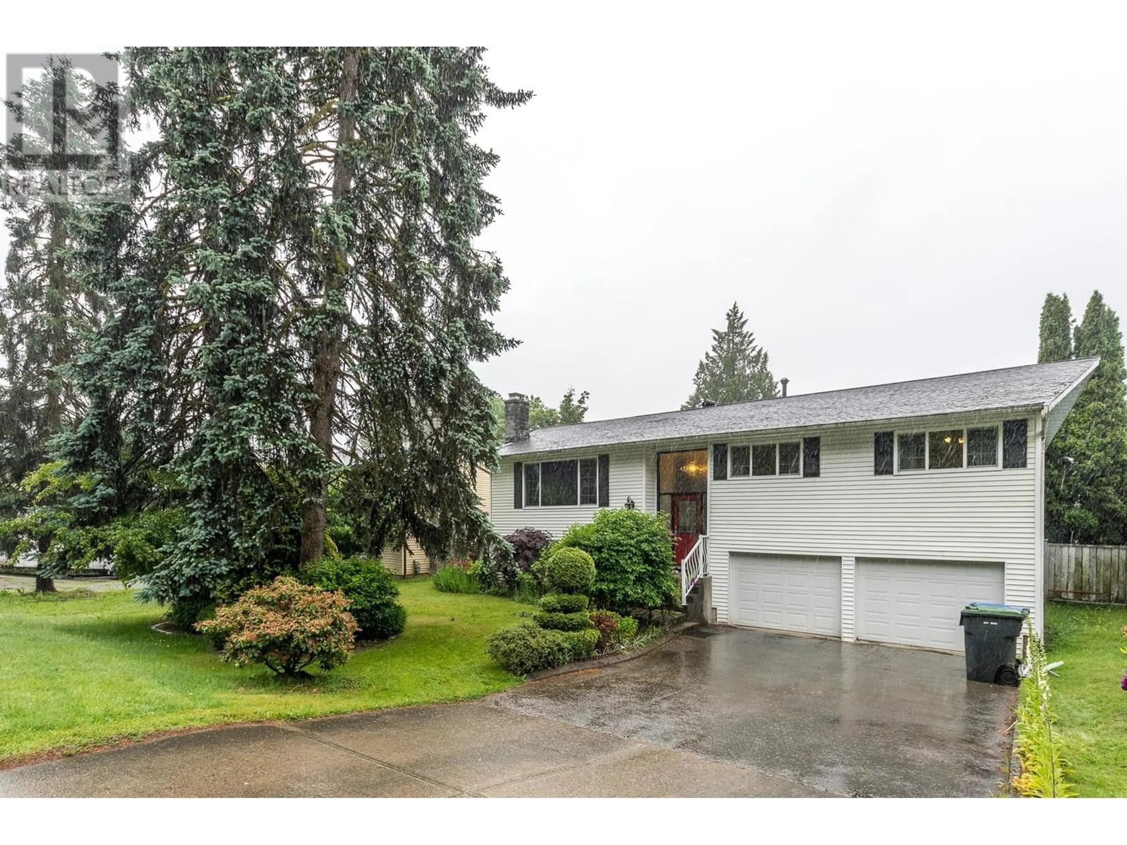 Home with vinyl exterior material, street for 3645 COAST MERIDIAN ROAD, Port Coquitlam British Columbia V3B3N9