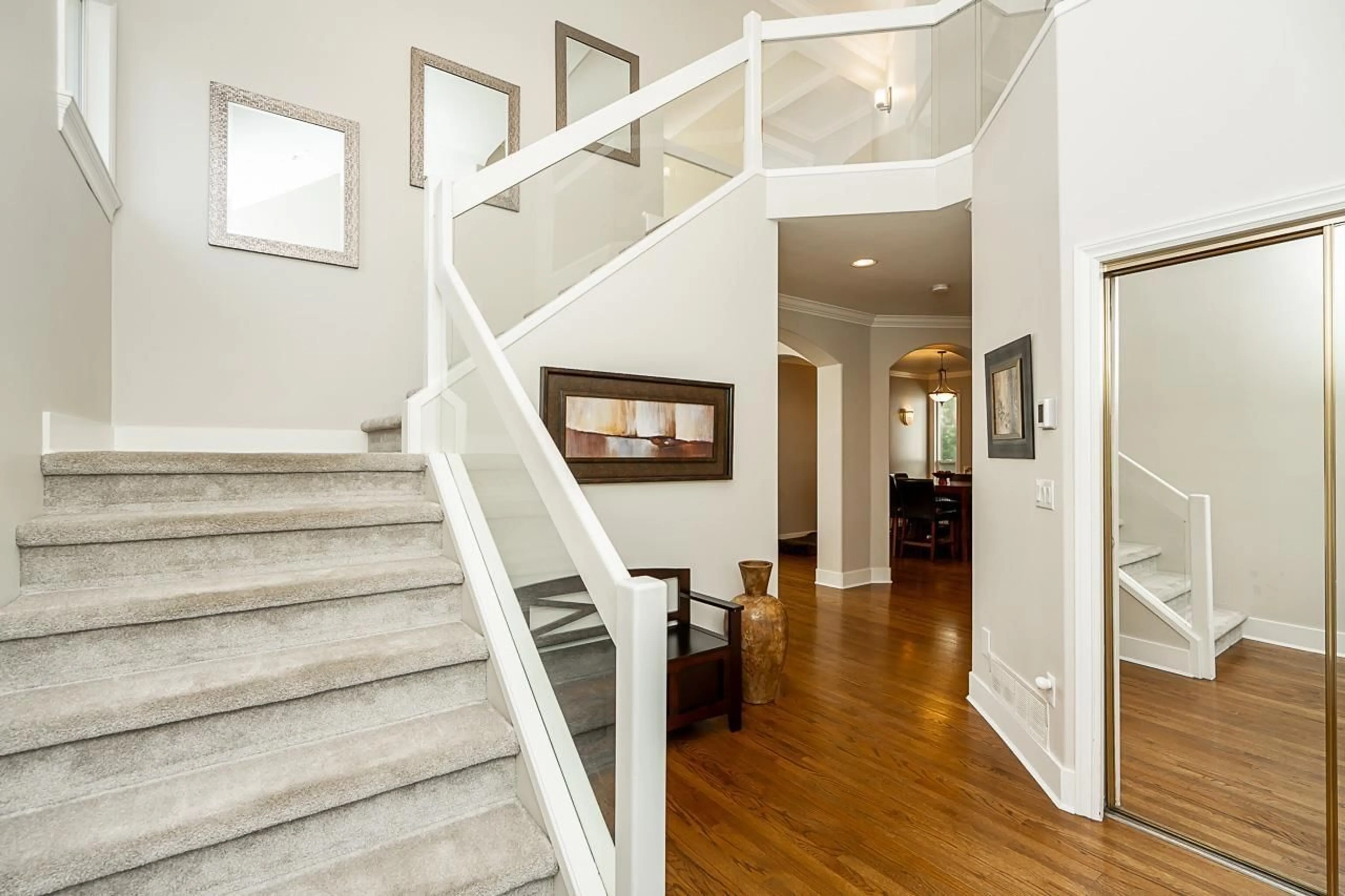 Indoor entryway for 15316 SEQUOIA, Surrey British Columbia V3S8N4