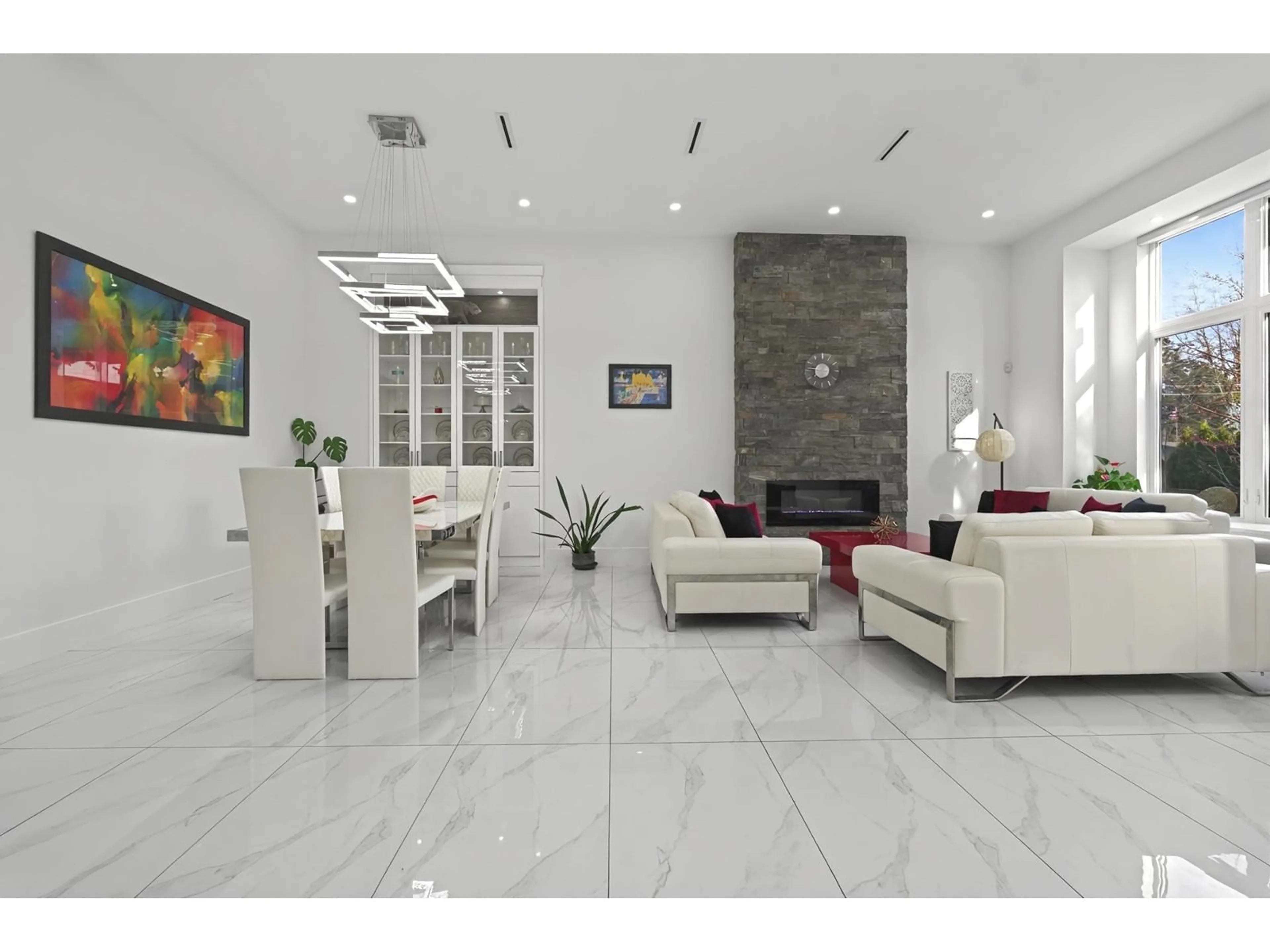 Lobby for 14517 72, Surrey British Columbia V3S2E6