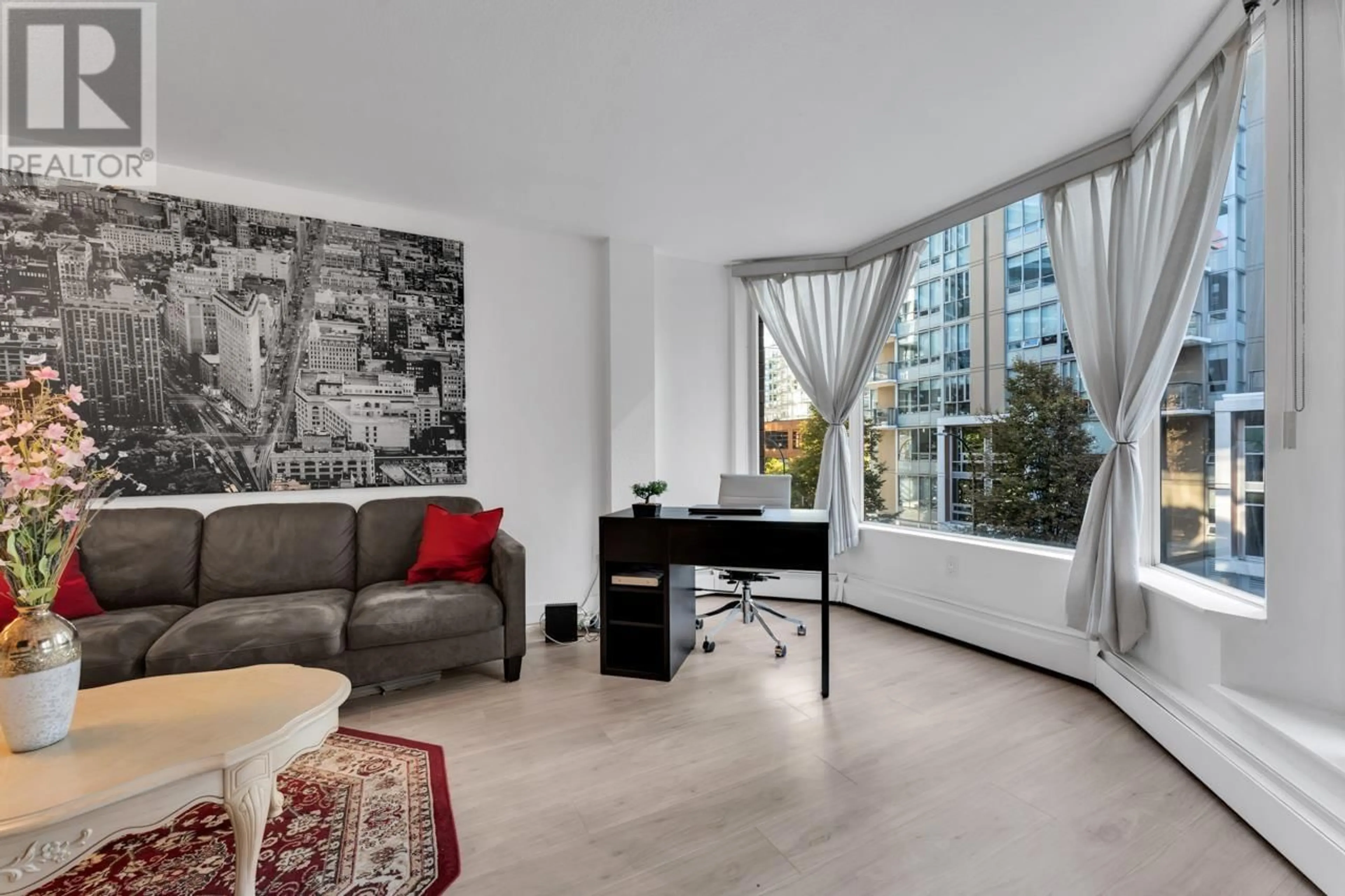 Living room with furniture, unknown for 403 - 1333 HORNBY STREET, Vancouver British Columbia V6Z2C1