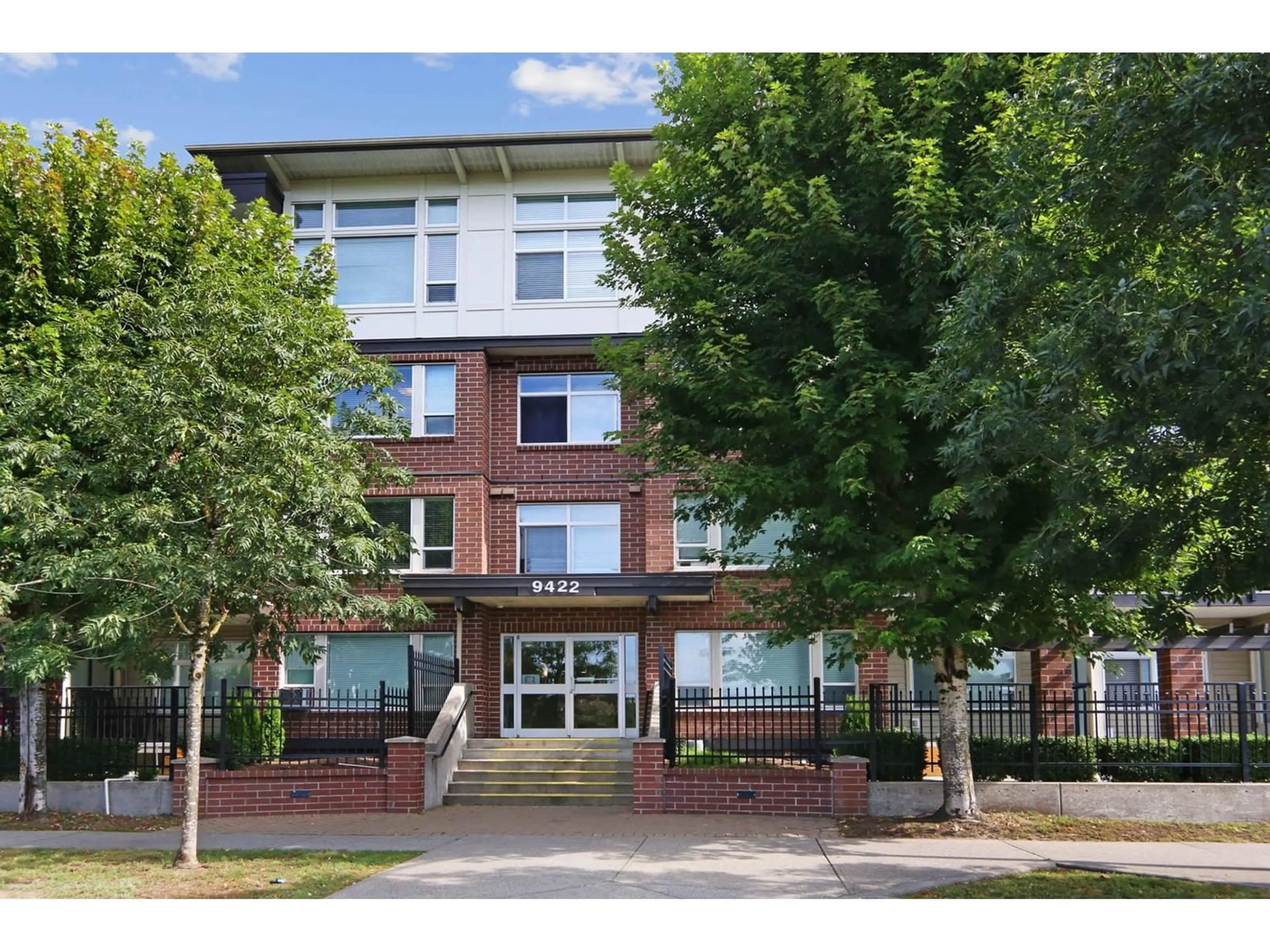 Unknown for 112 - 9422 VICTOR STREET, Chilliwack British Columbia V2P0B8