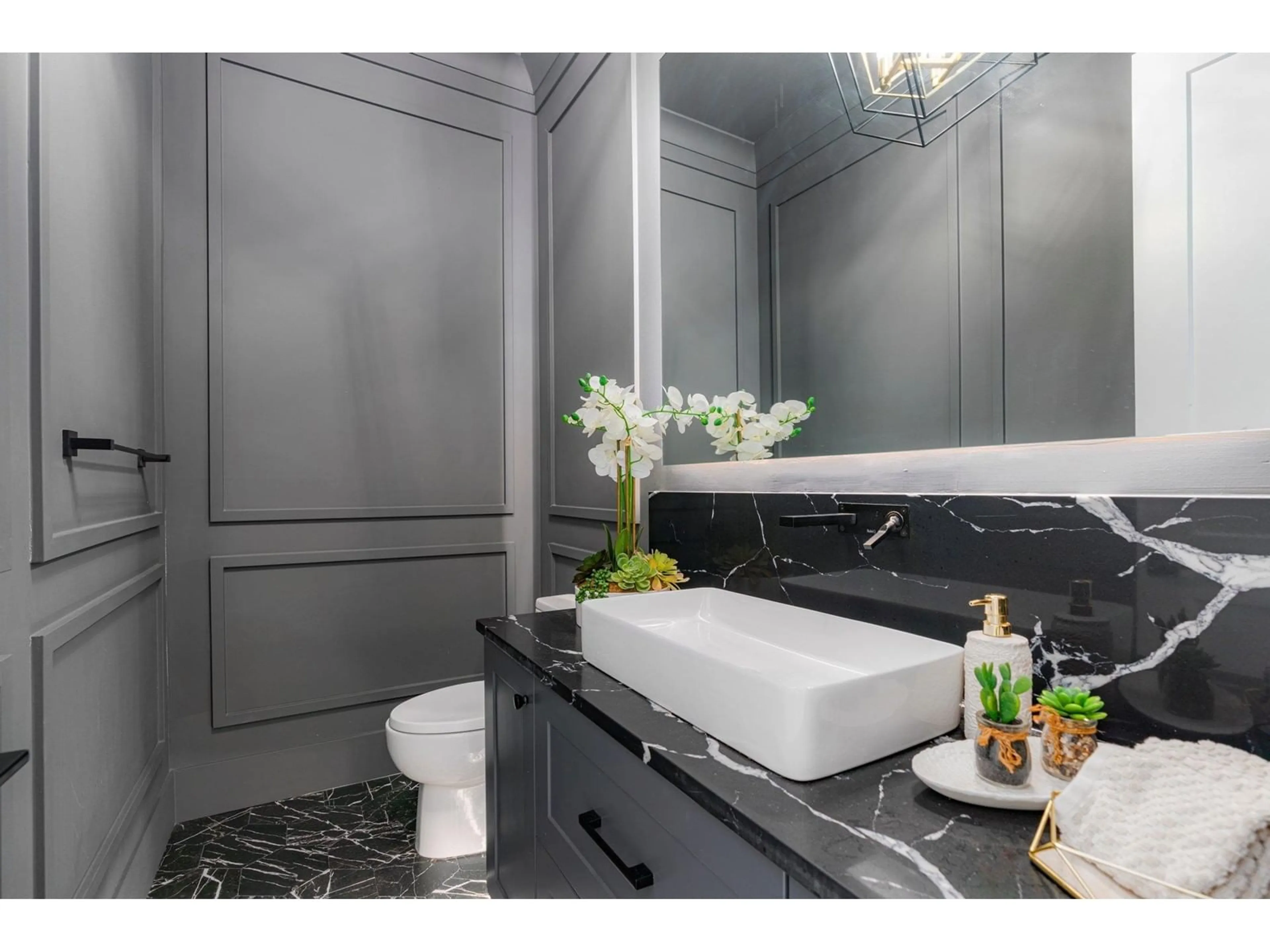 Contemporary bathroom, ceramic/tile floor for 3222 197, Langley British Columbia V3A0N9