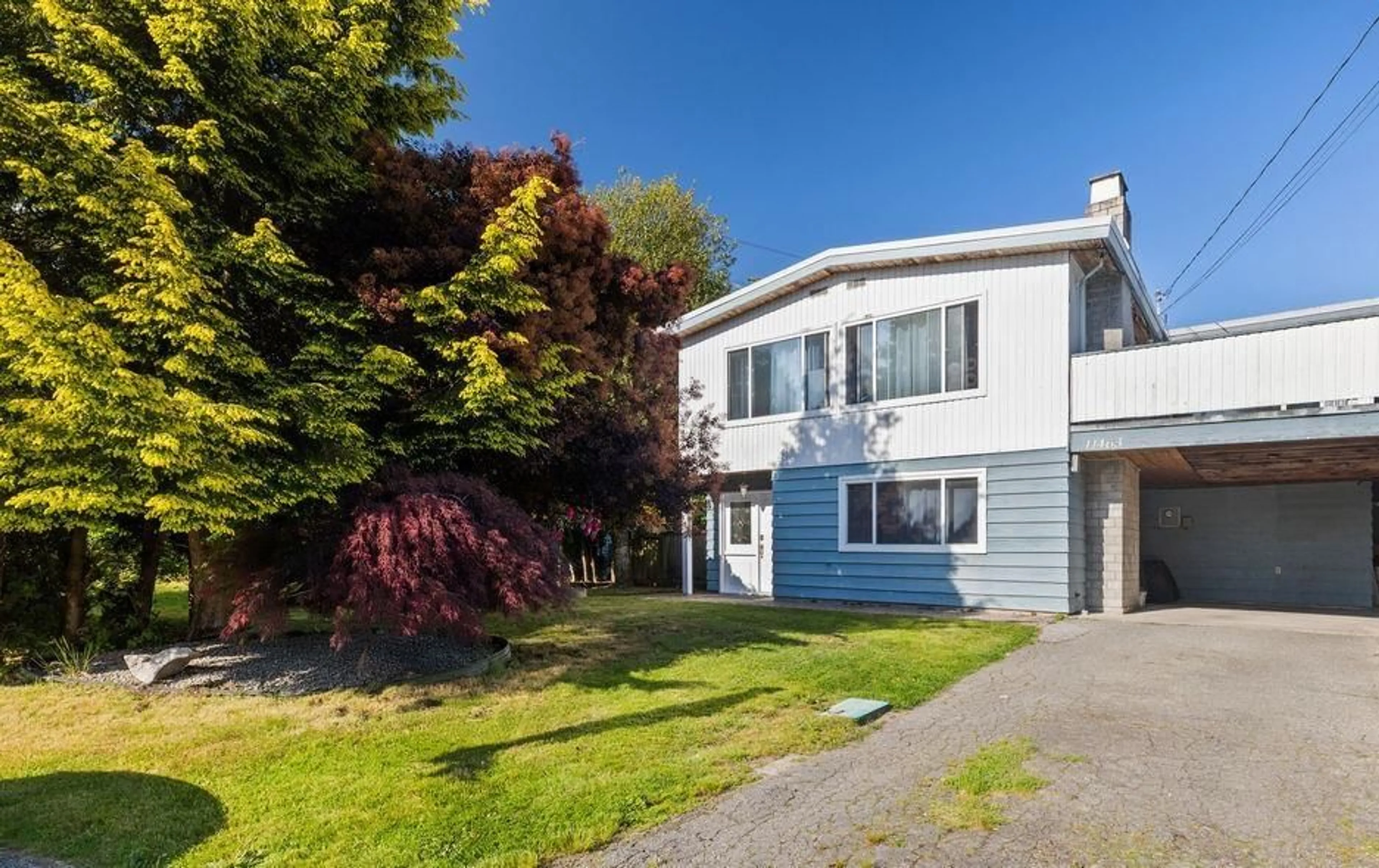 A pic from outside/outdoor area/front of a property/back of a property/a pic from drone, street for 11463 HEATH, Delta British Columbia V4C1C5