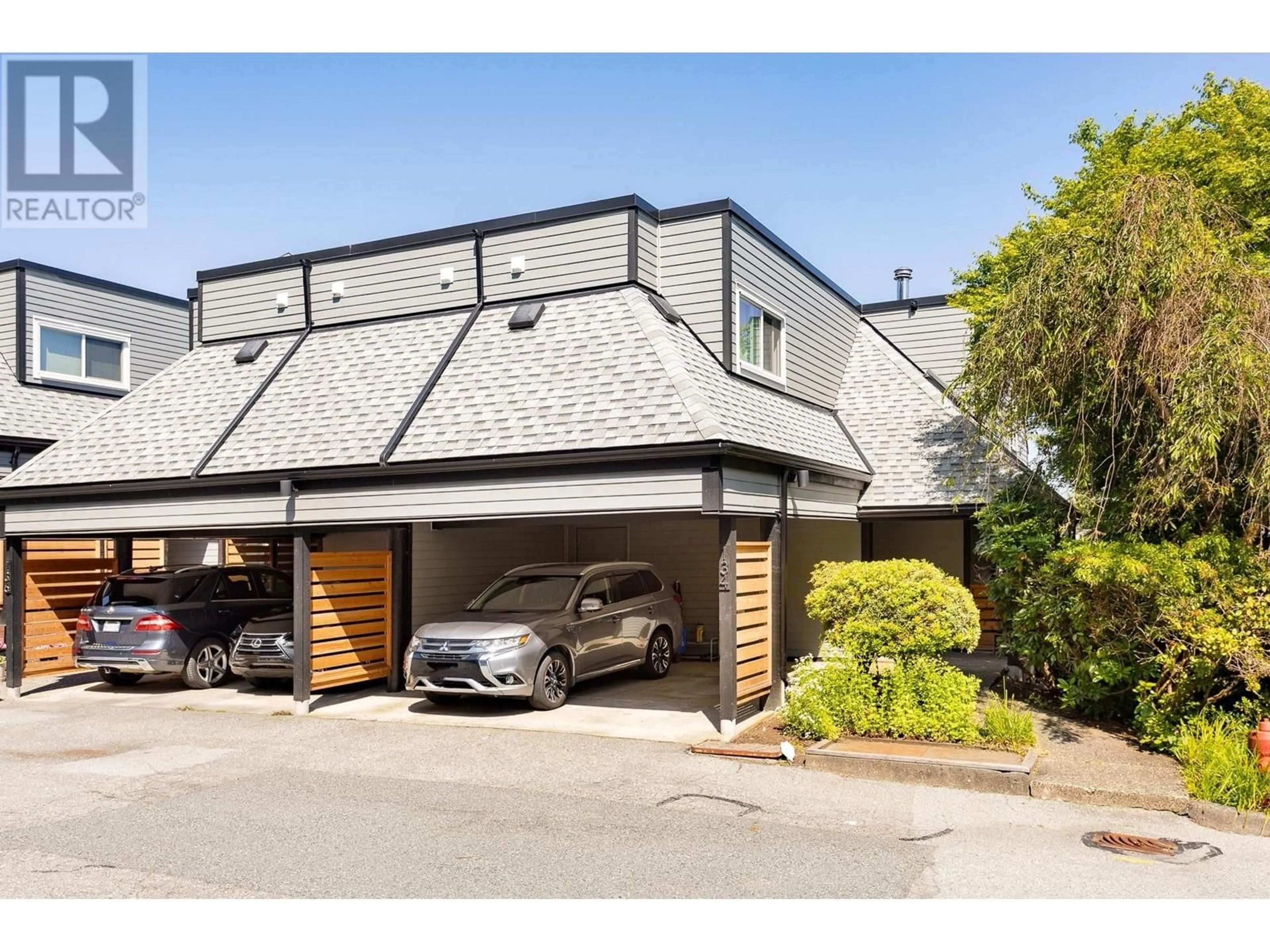 Indoor garage for 134 - 2721 ATLIN PLACE, Coquitlam British Columbia V3C5B1