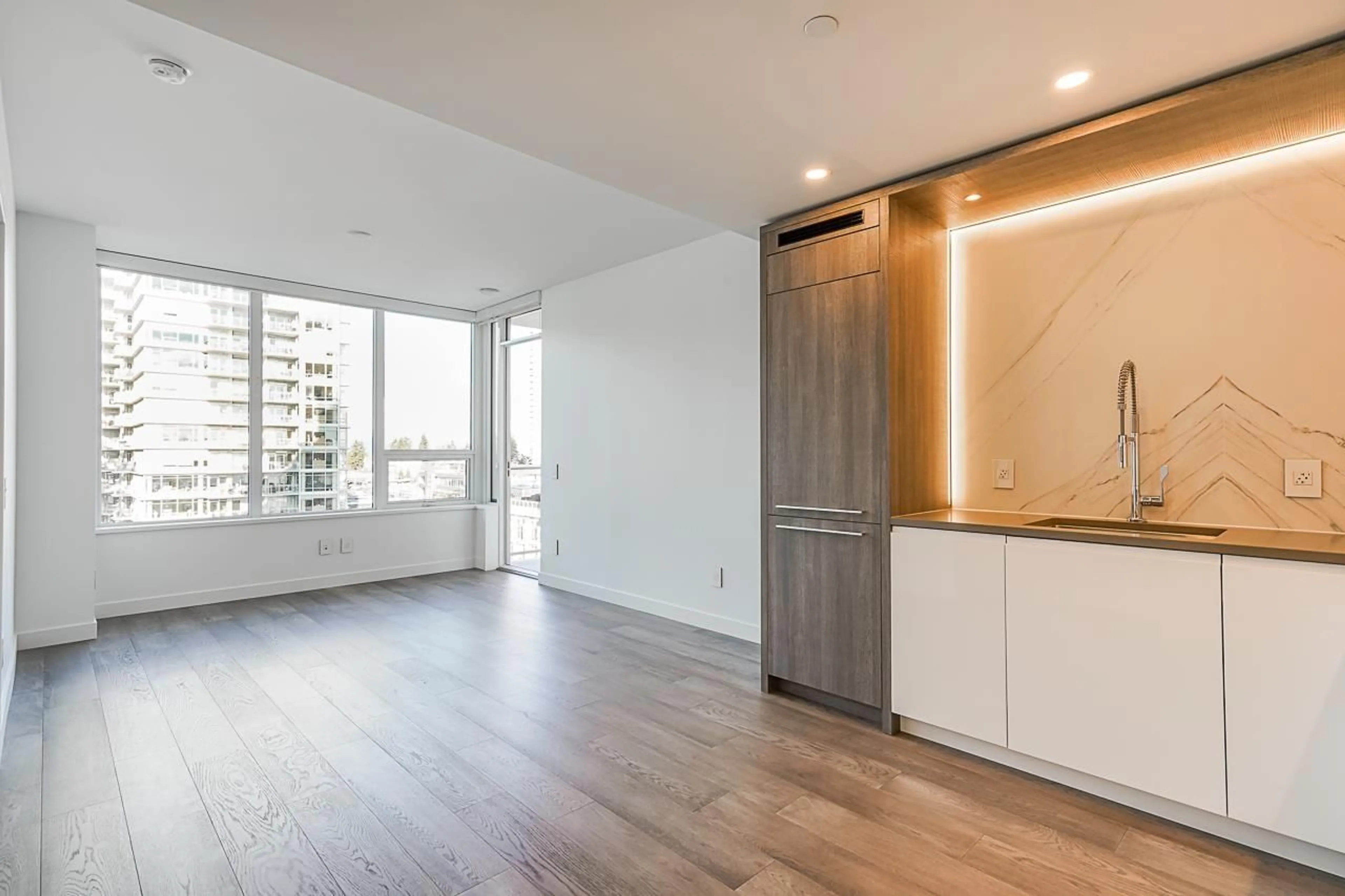 A pic of a room for 3 - 2678 KING GEORGE, Surrey British Columbia V4P1H6