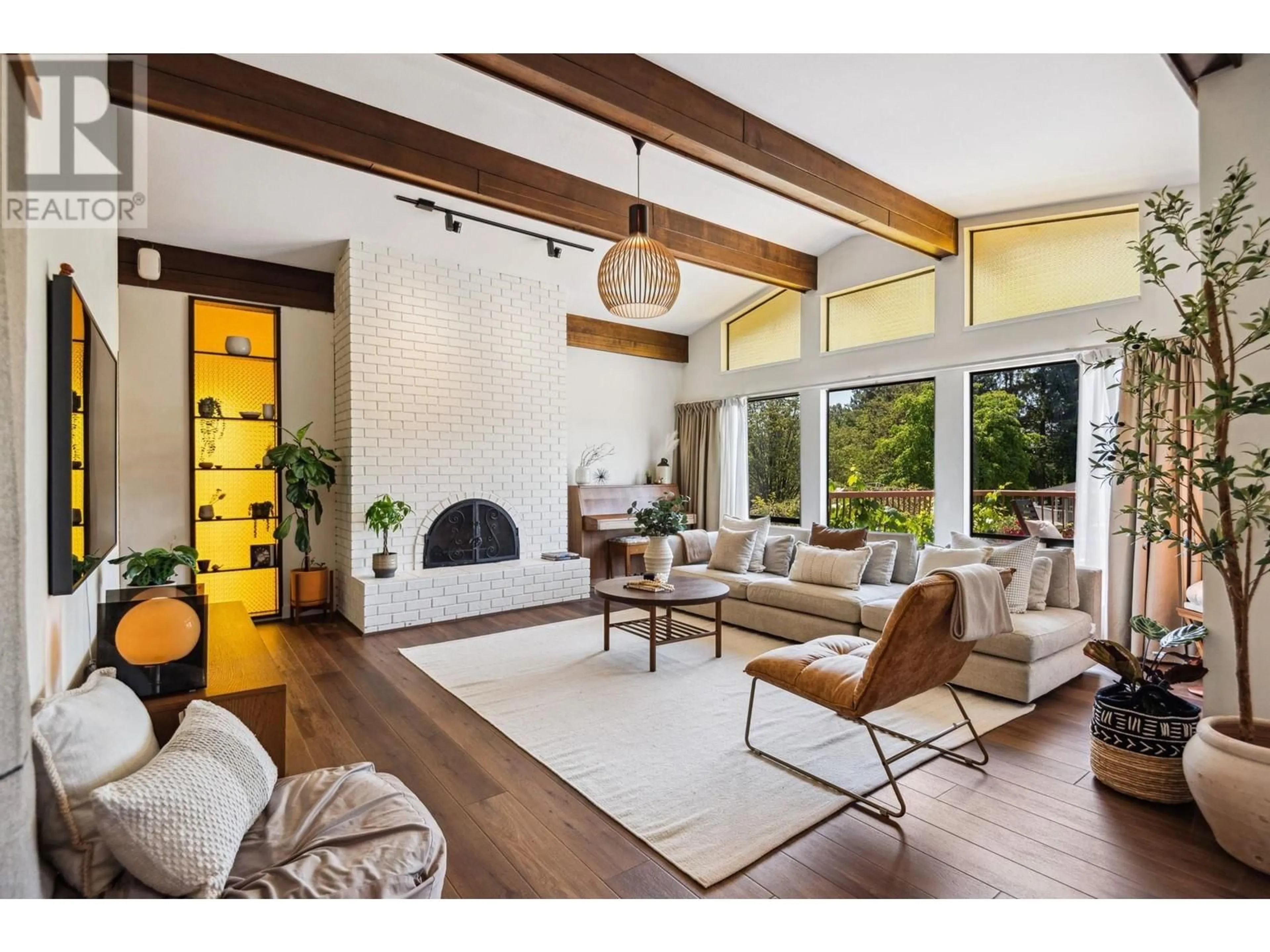 Living room with furniture, unknown for 7766 MUNROE CRESCENT, Vancouver British Columbia V5S3J9