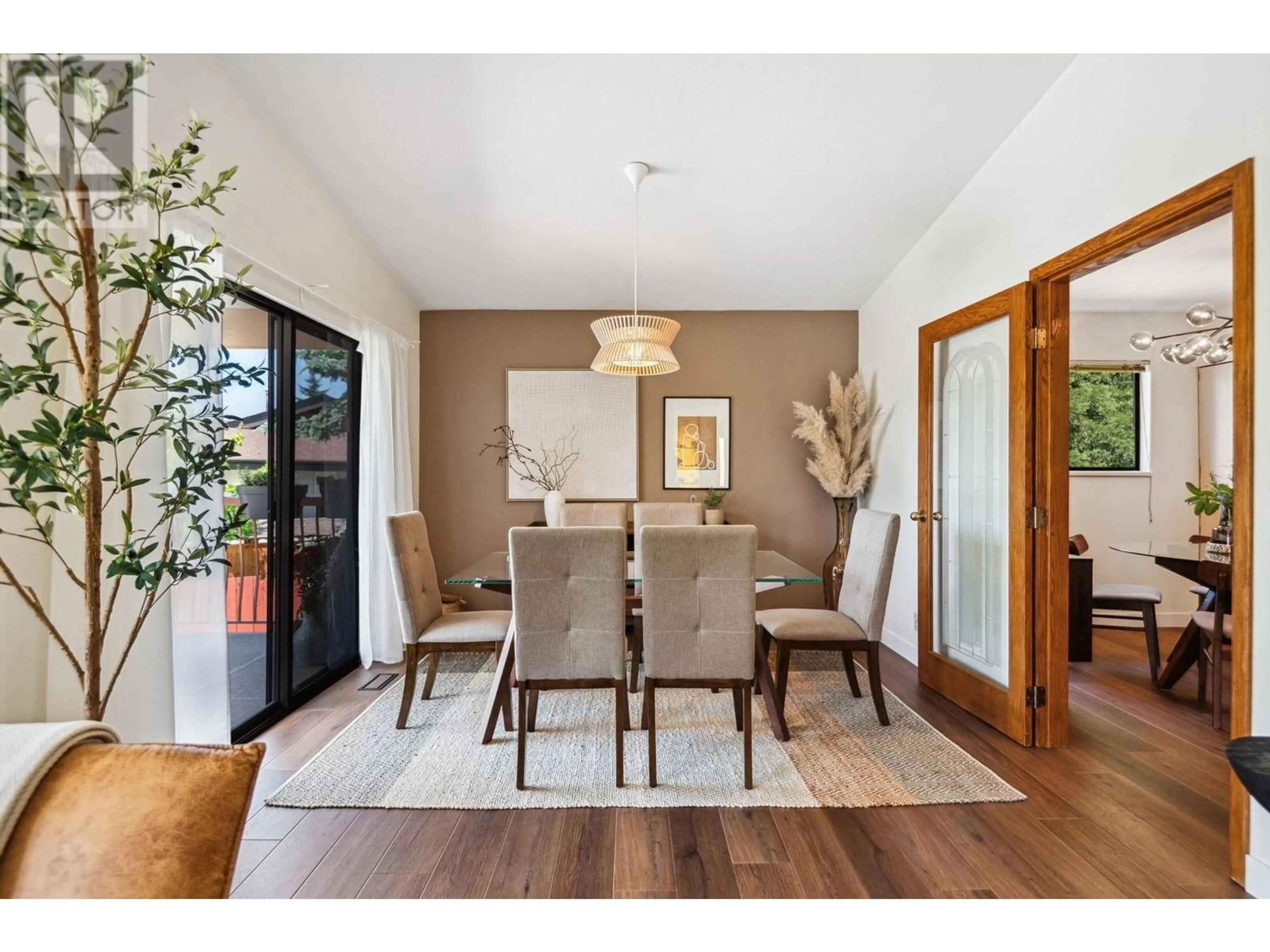 Dining room, wood/laminate floor for 7766 MUNROE CRESCENT, Vancouver British Columbia V5S3J9