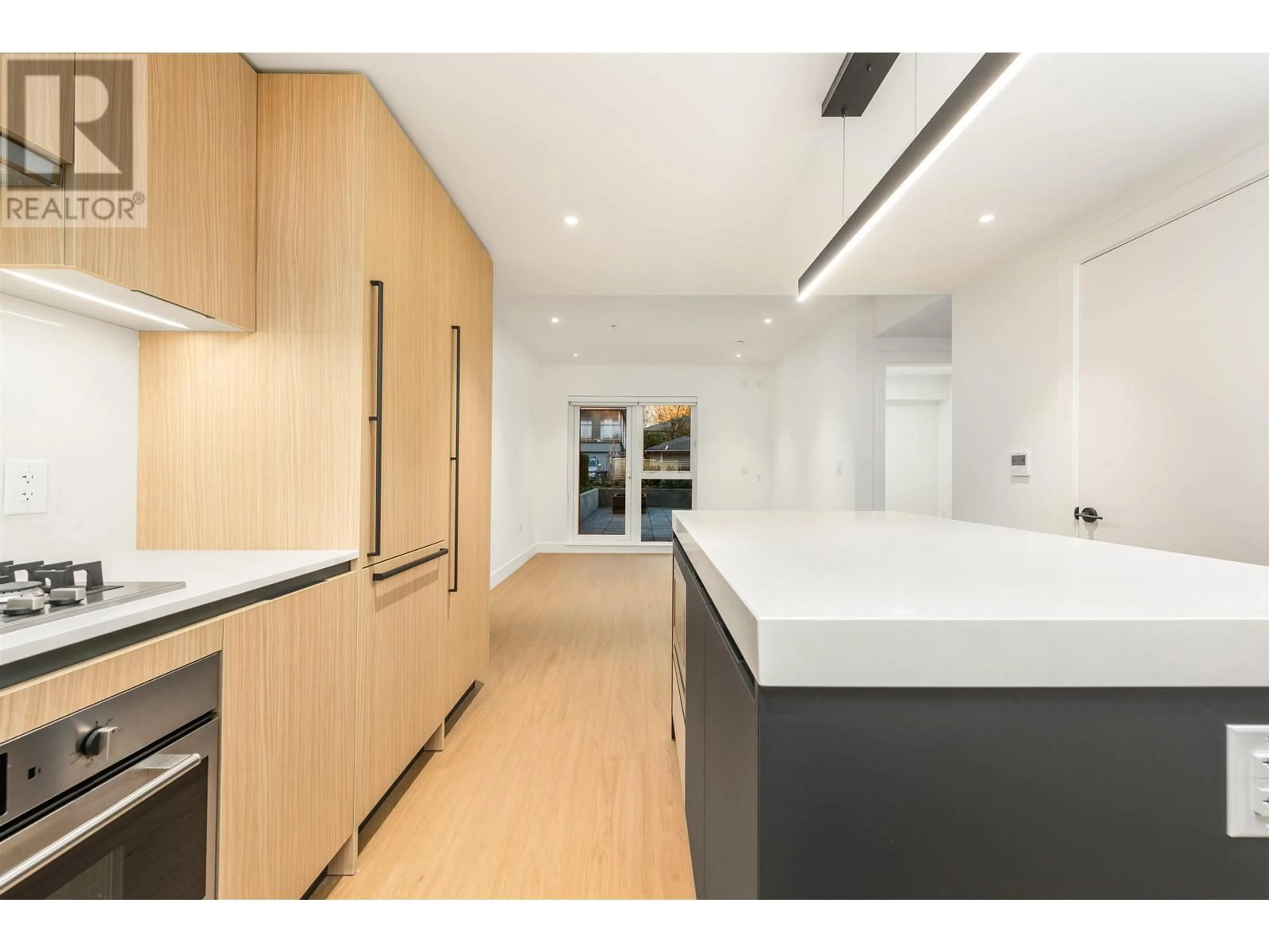 Contemporary kitchen, unknown for 210 - 2235 BROADWAY, Vancouver British Columbia V5N0J5