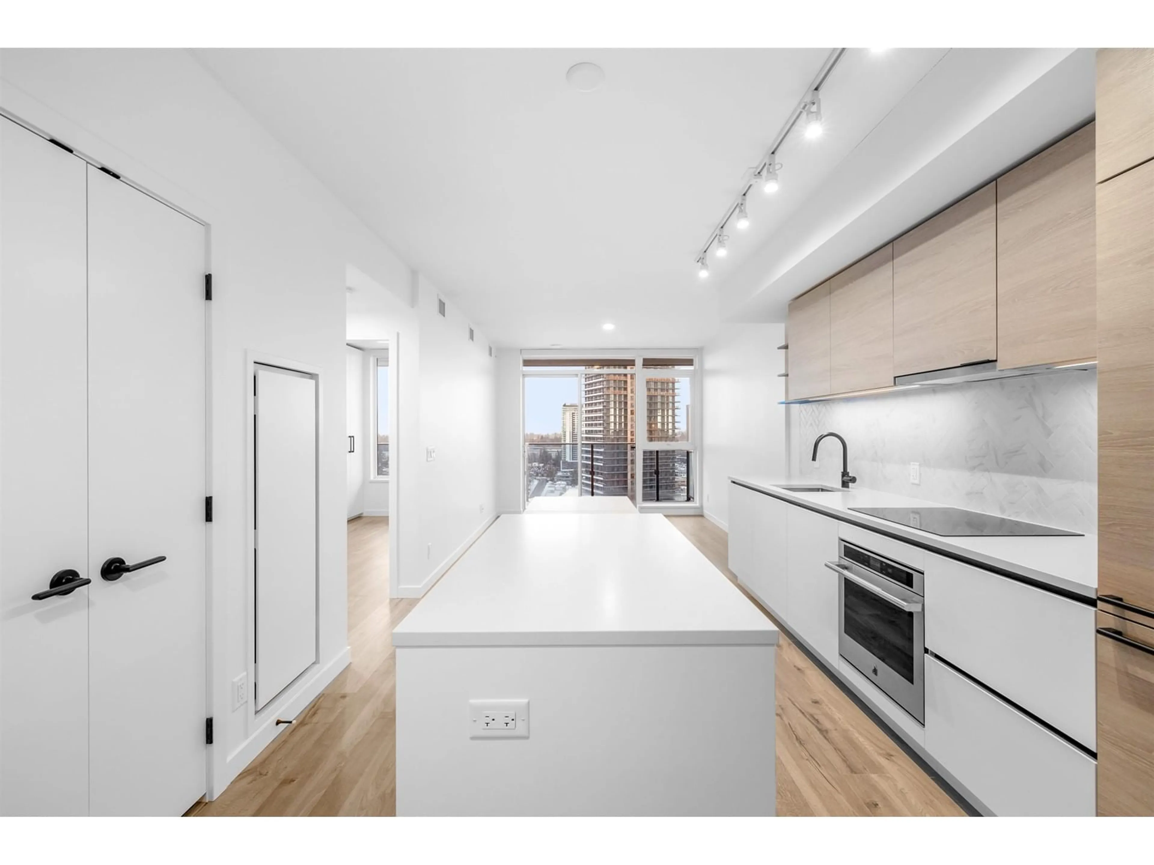 Unknown for 2606 - 10448 UNIVERSITY, Surrey British Columbia V3T0S7