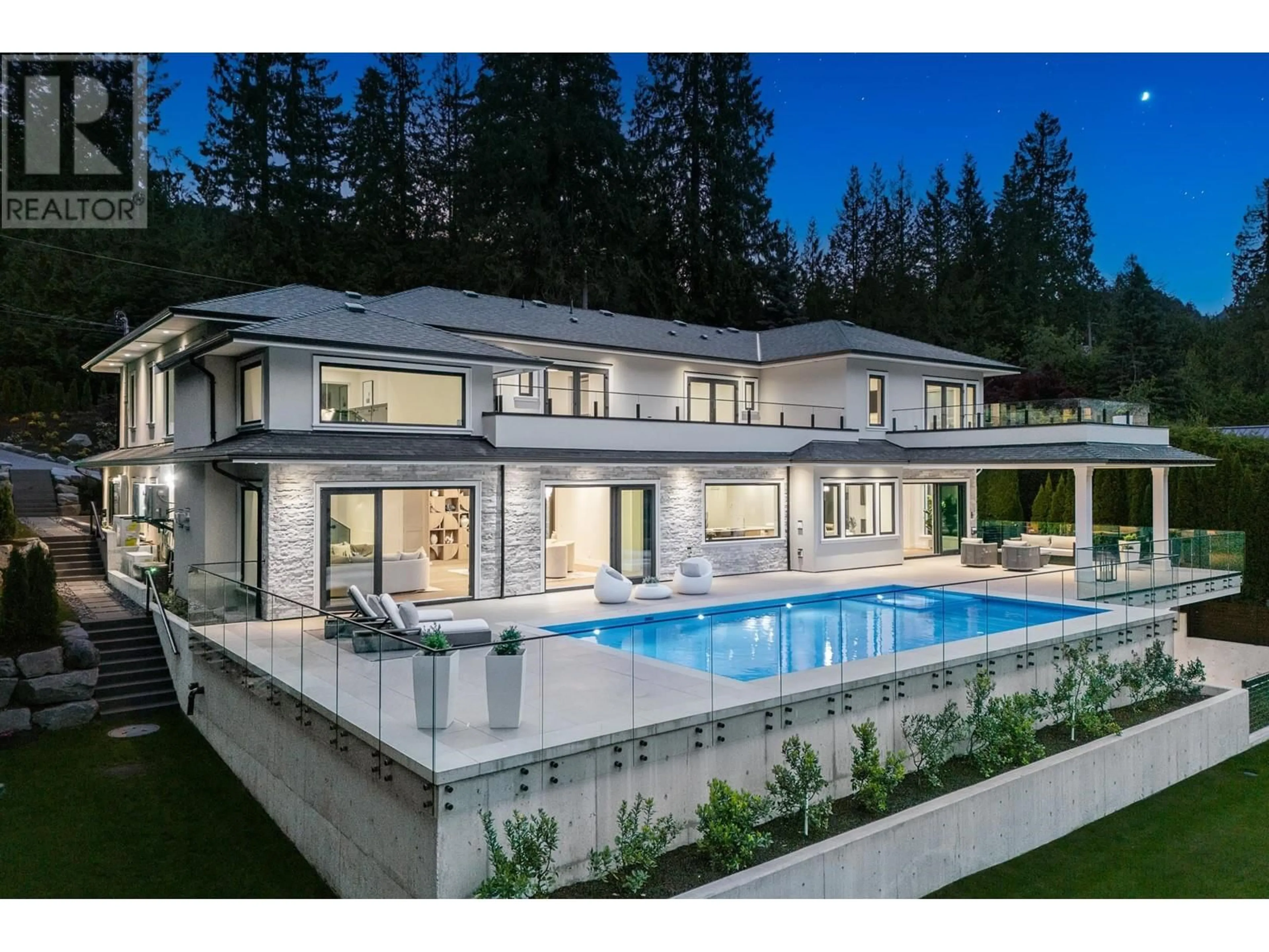 Unknown for 360 SOUTHBOROUGH DRIVE, West Vancouver British Columbia V7S1M1