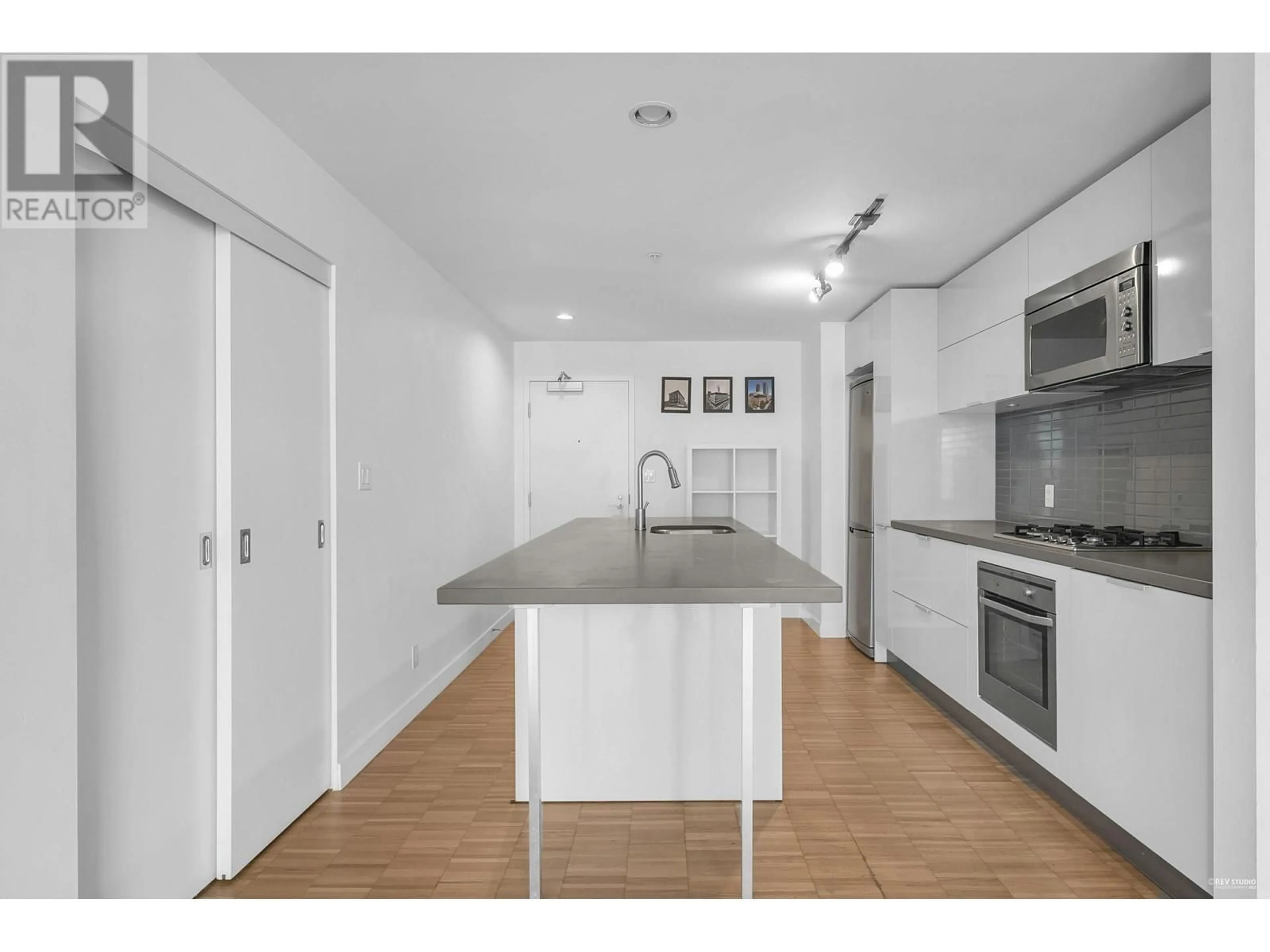 Standard kitchen, unknown for 1707 - 108 CORDOVA STREET, Vancouver British Columbia V6B0G5