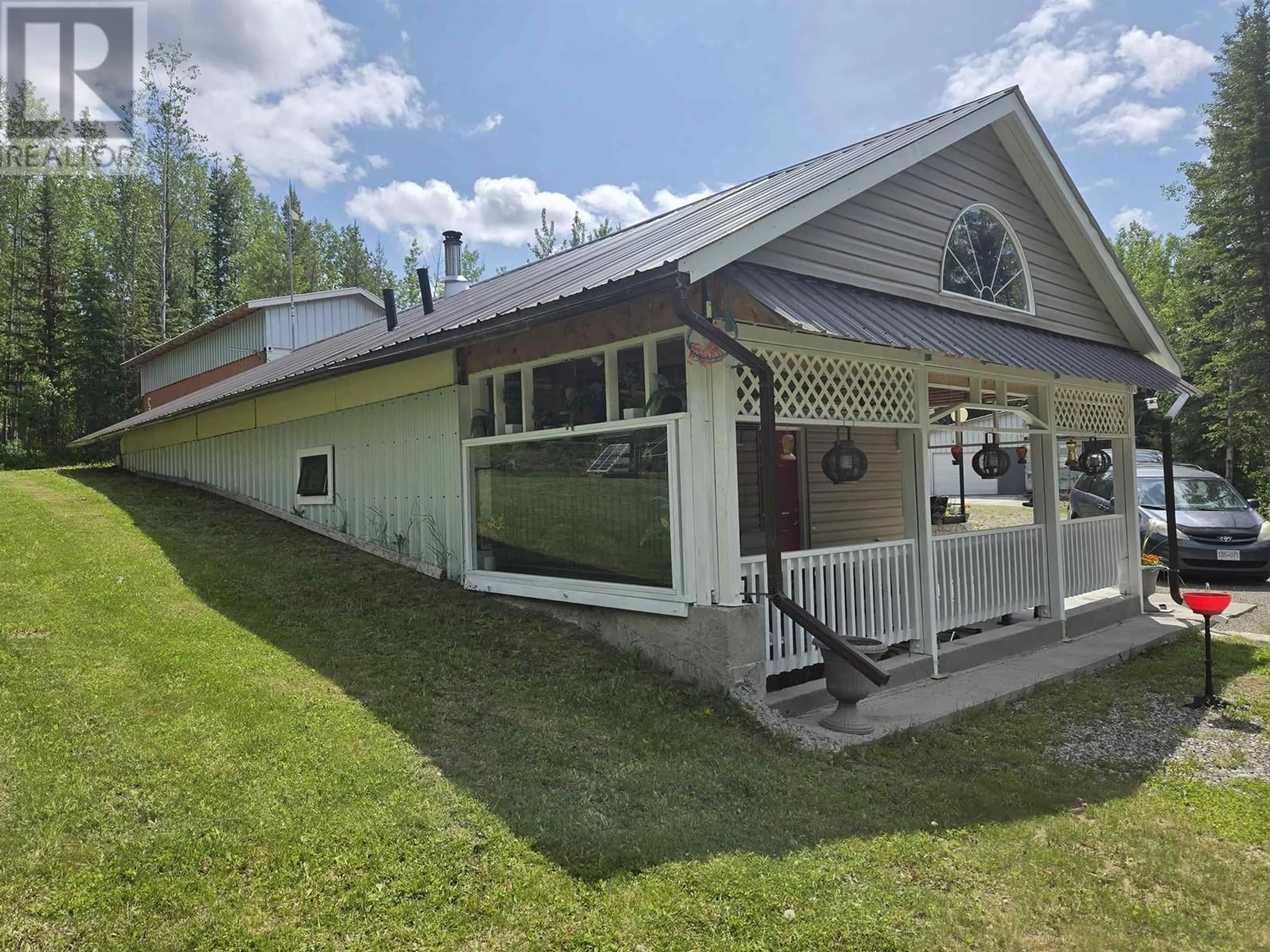 A pic from outside/outdoor area/front of a property/back of a property/a pic from drone, unknown for 5237 KIRBY ROAD, Quesnel British Columbia V2J6X9