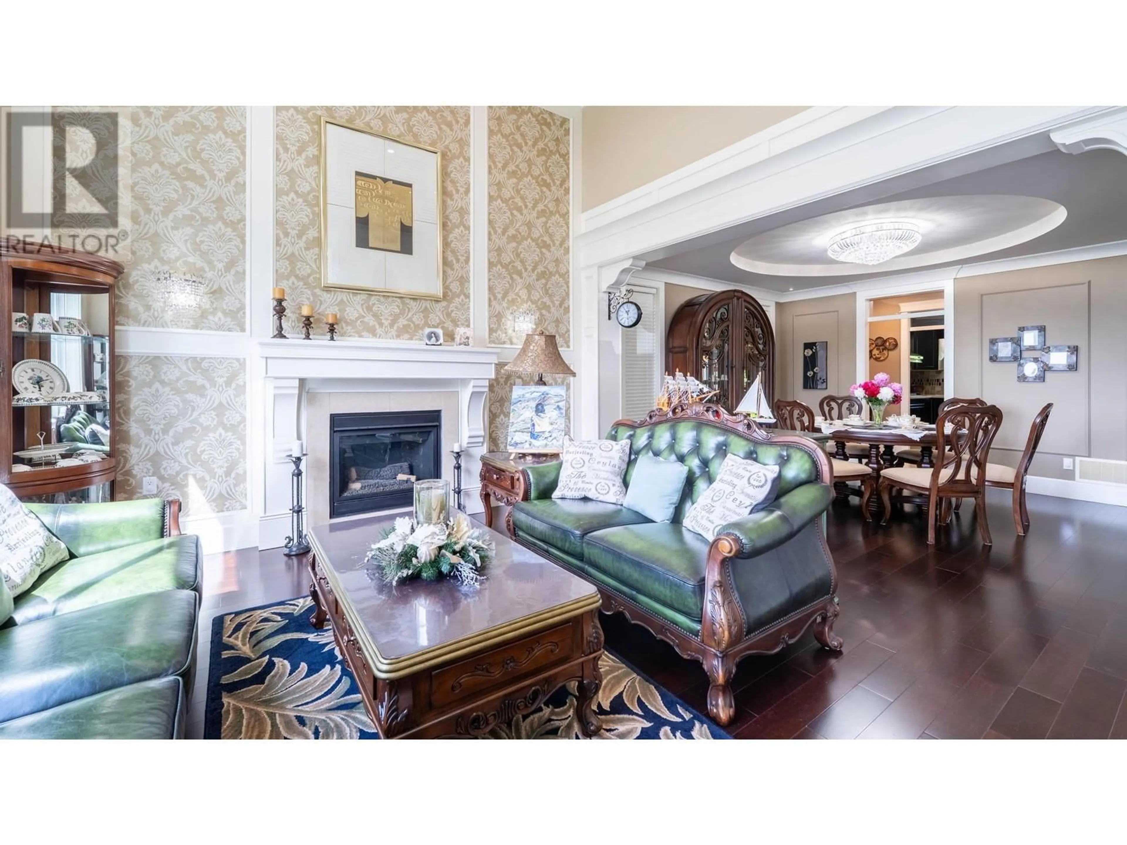 Living room with furniture, wood/laminate floor for 1565 KING ALBERT AVENUE, Coquitlam British Columbia V3J1Y7