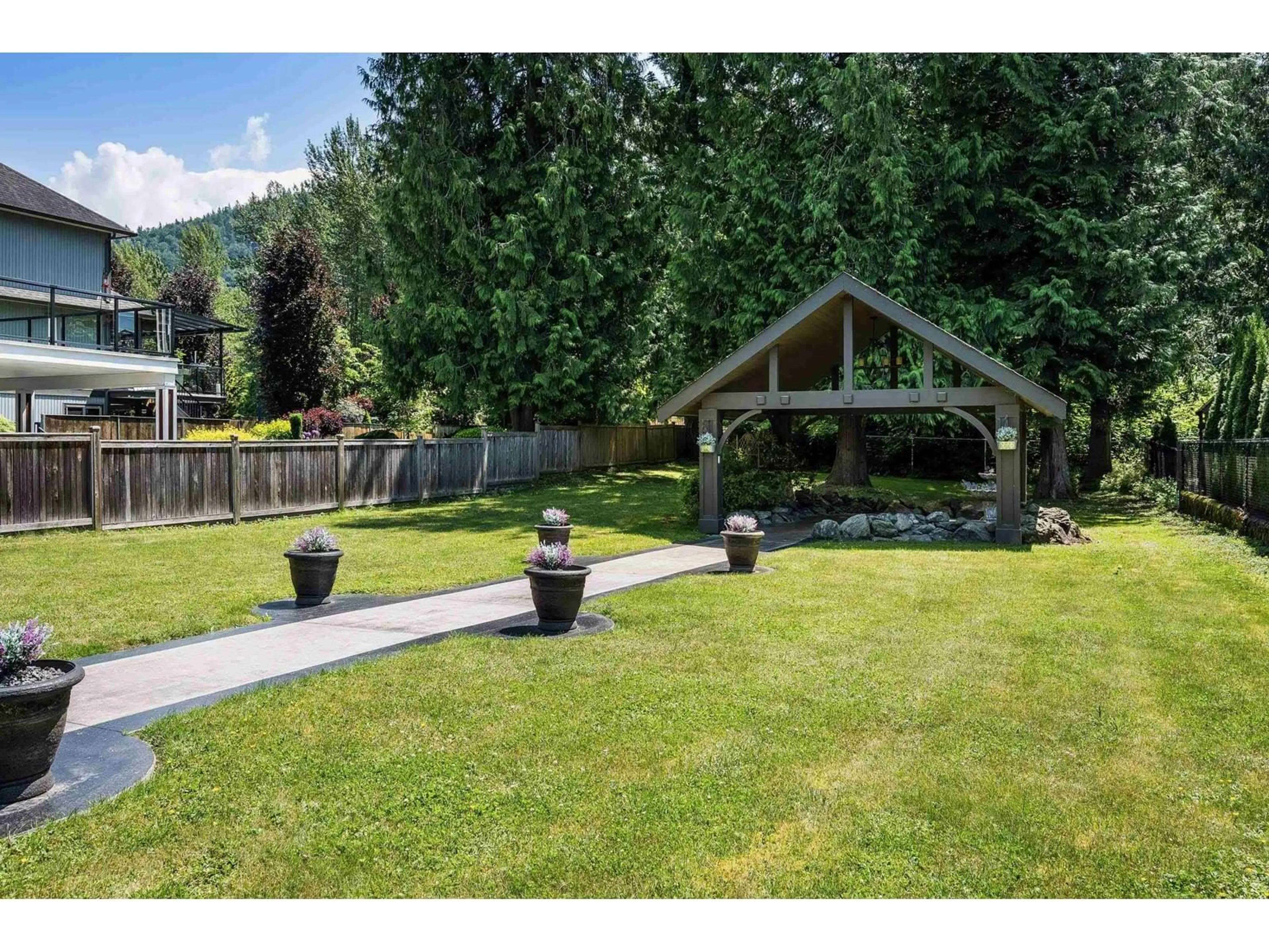 Patio, mountain view for 44414 MCLAREN DRIVE, Chilliwack British Columbia V2R0A3