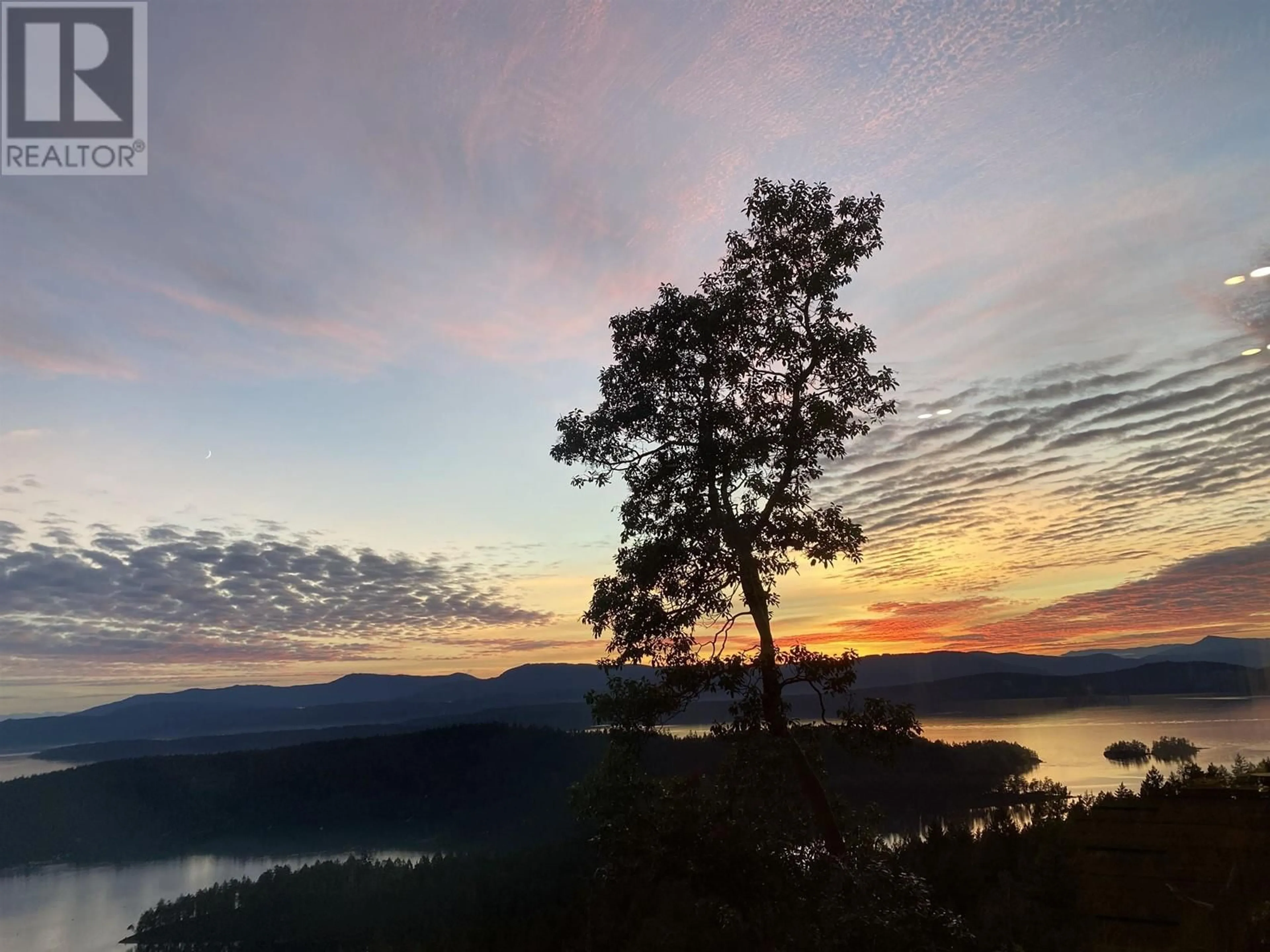 Blurry image for 1275 SUNNYSIDE DRIVE, Galiano Island British Columbia V0N1P0