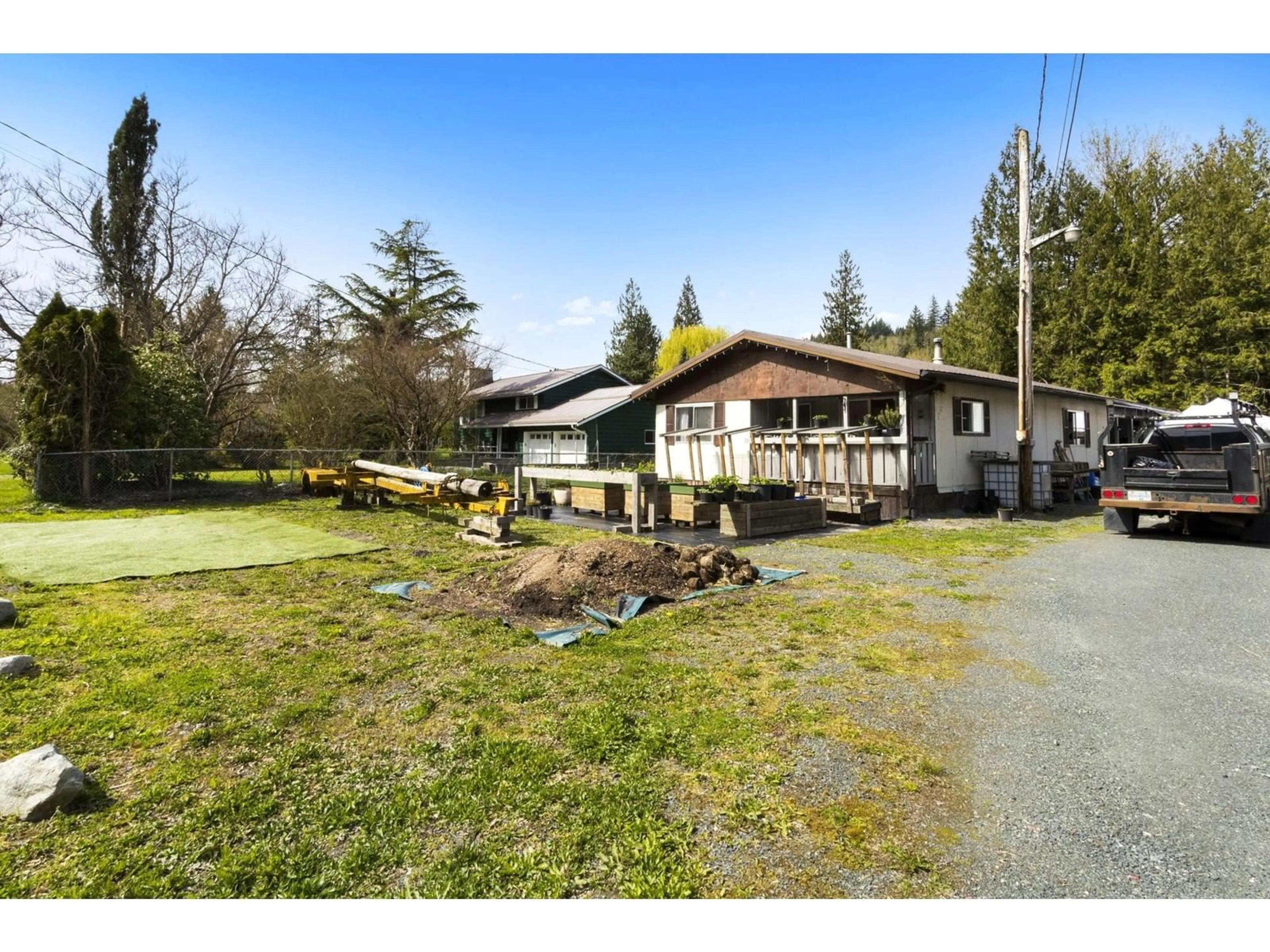 A pic from outside/outdoor area/front of a property/back of a property/a pic from drone, unknown for 49187 BELL ACRES ROAD, Sardis - Chwk River Valley British Columbia V4Z1C1