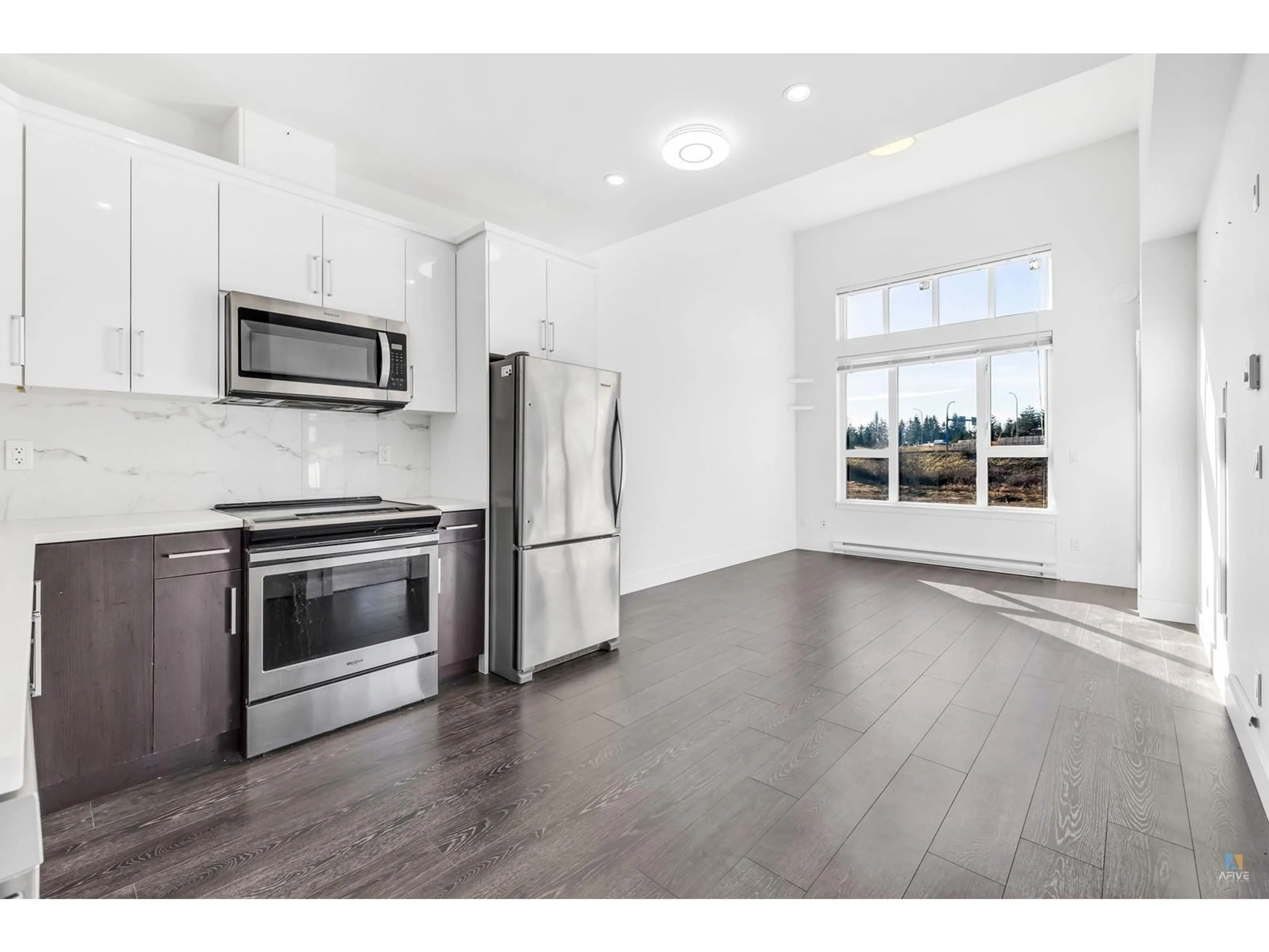 Open concept kitchen, unknown for 509 - 9983 BARNSTON EAST, Surrey British Columbia V4N6T3