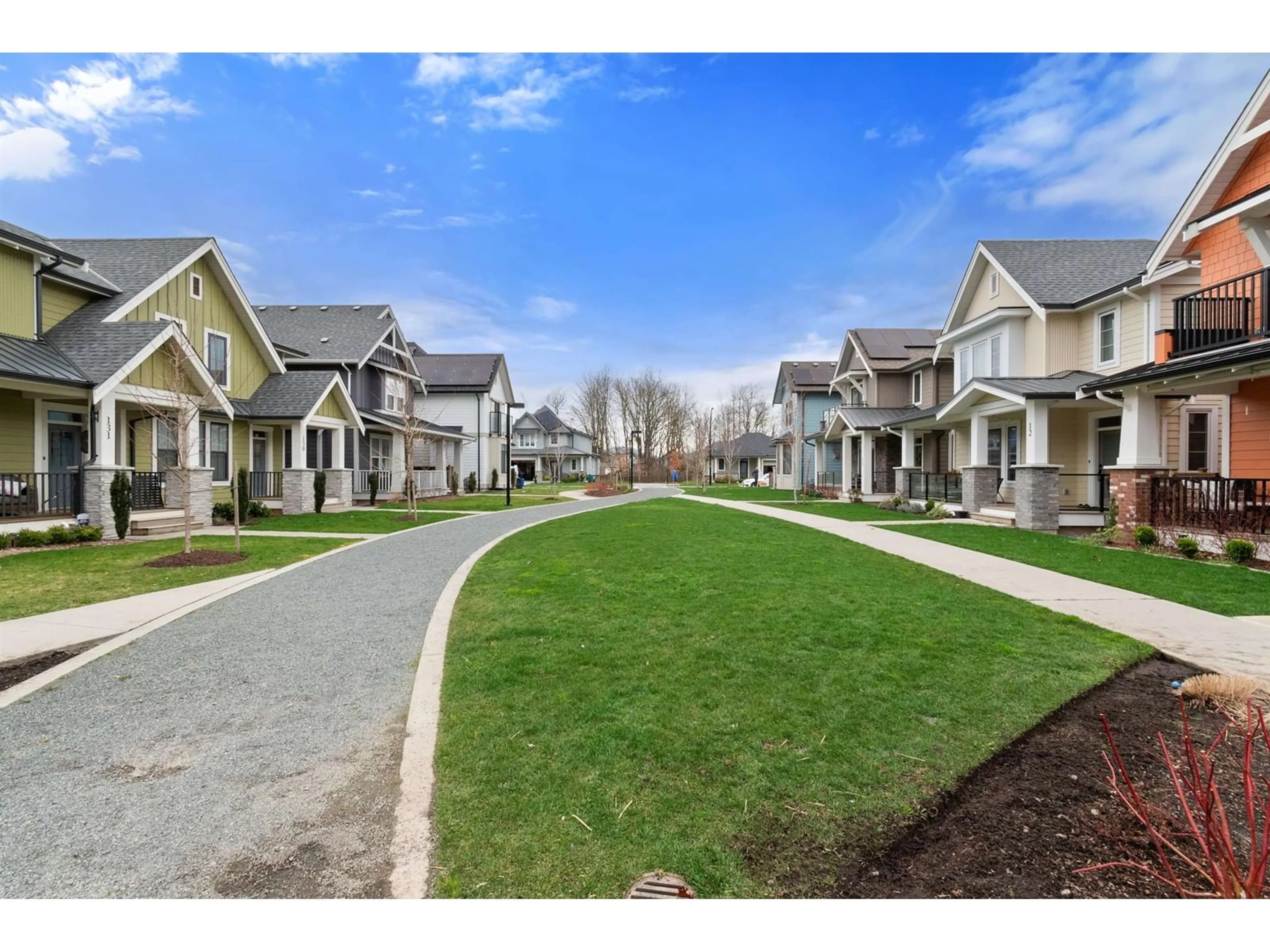 A pic from outside/outdoor area/front of a property/back of a property/a pic from drone, street for 9 - 46211 PROMONTORY ROAD, Chilliwack British Columbia V2R6E4