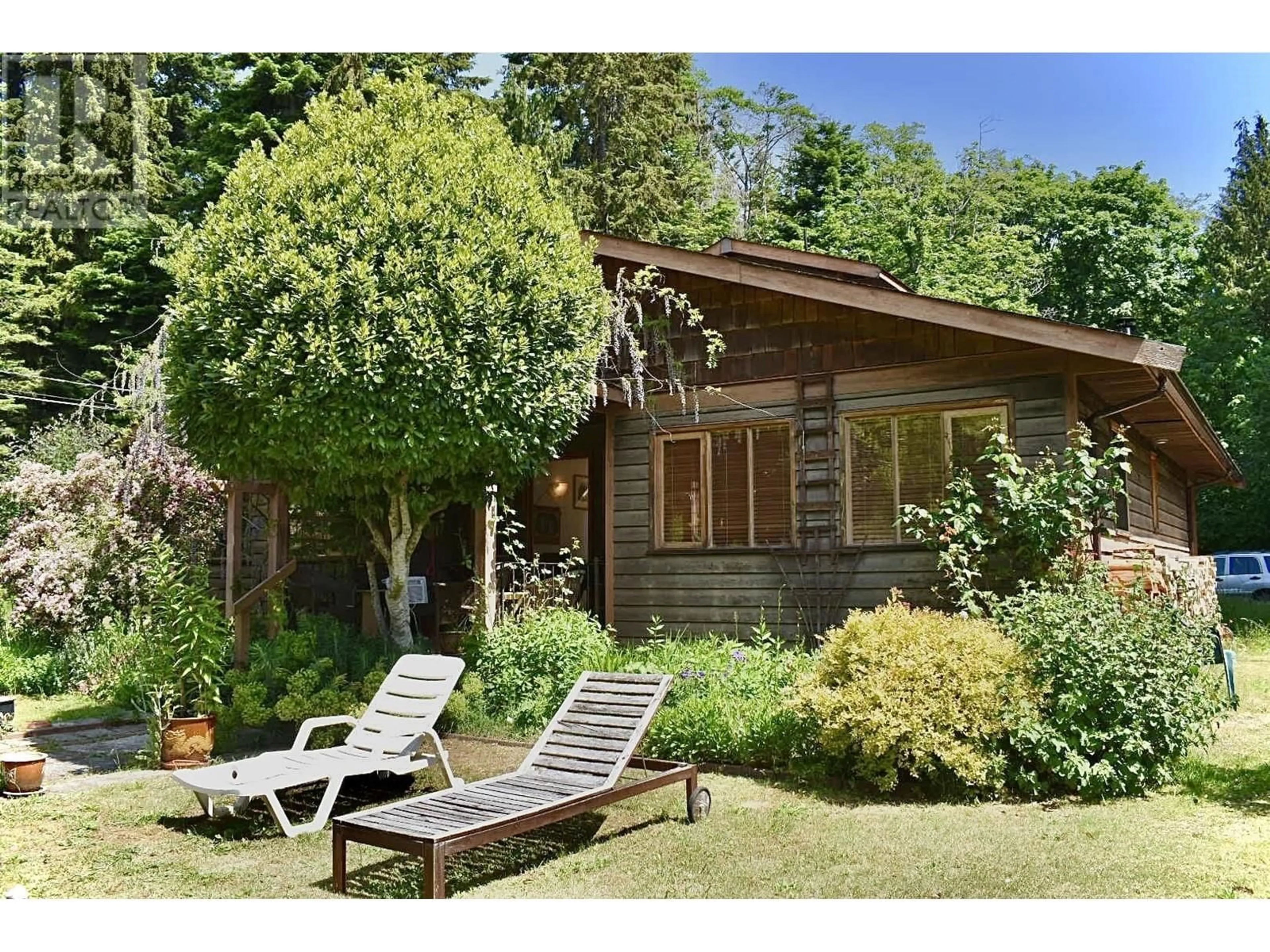 Unknown for 8084 REDROOFFS ROAD, Halfmoon Bay British Columbia V7Z1C7