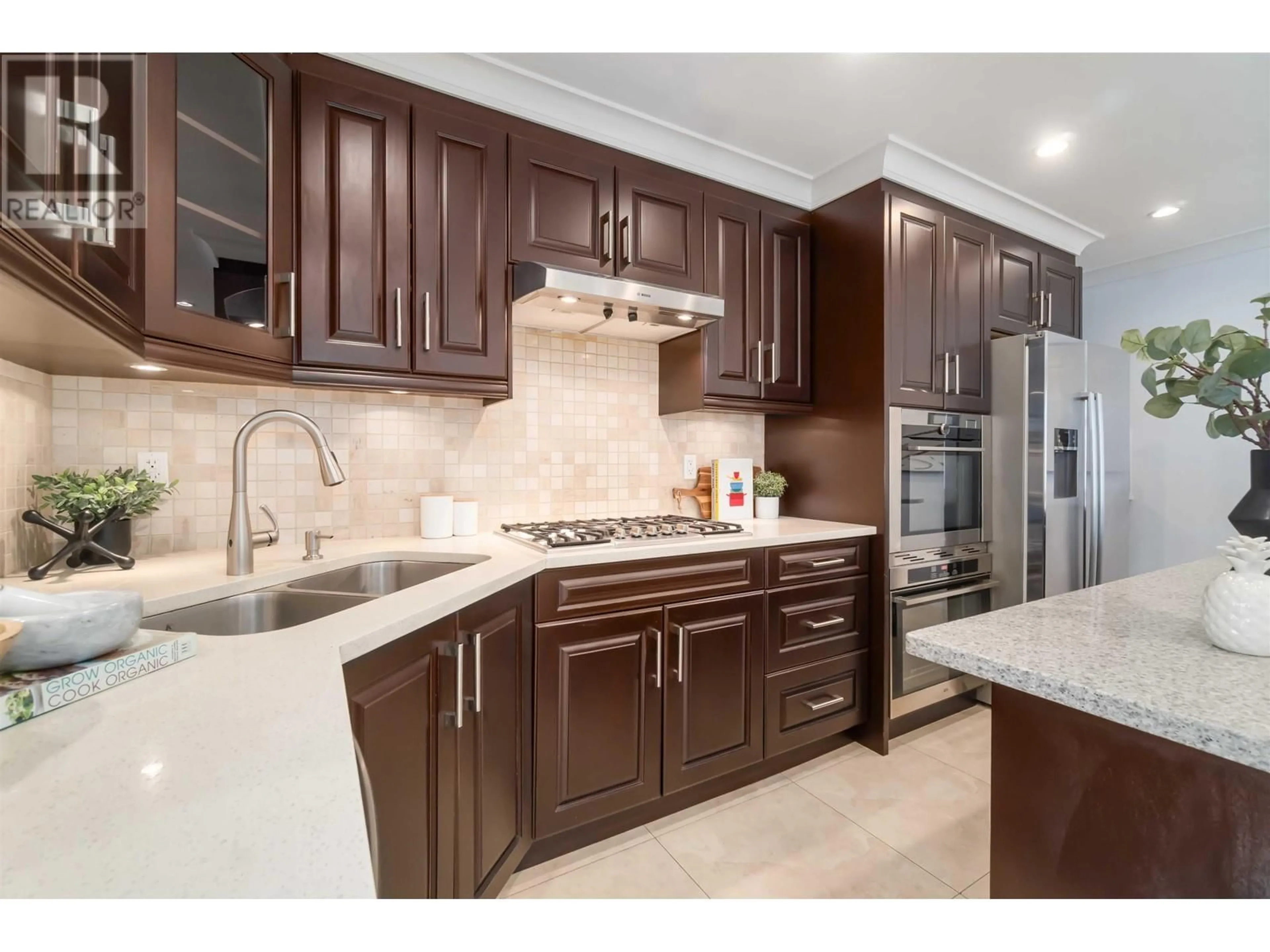 Unknown for 2721 5TH AVENUE, Vancouver British Columbia V6K1T5