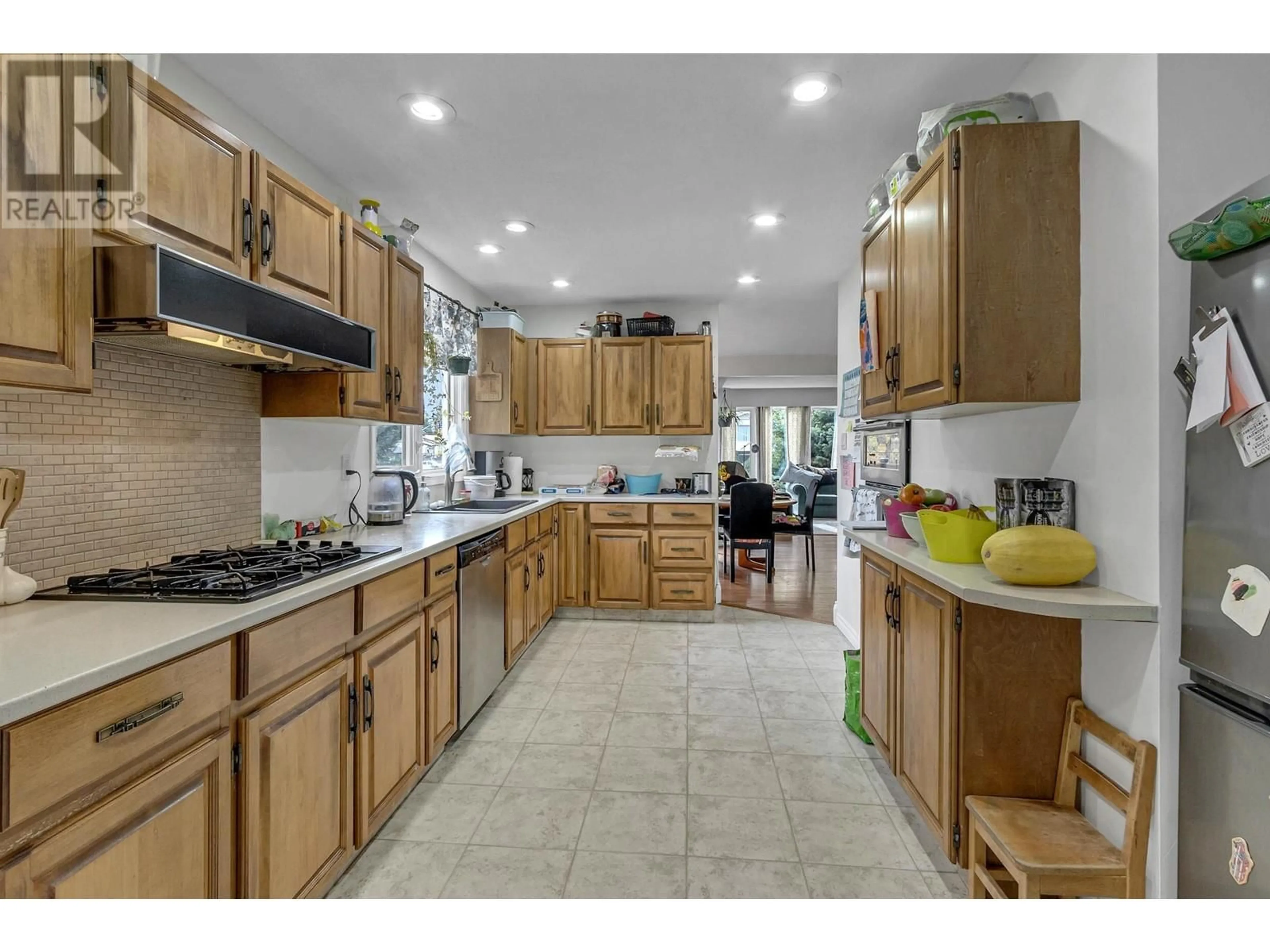 Open concept kitchen, ceramic/tile floor for 4322 HIGHLAND DRIVE, Prince George British Columbia V2K2C6