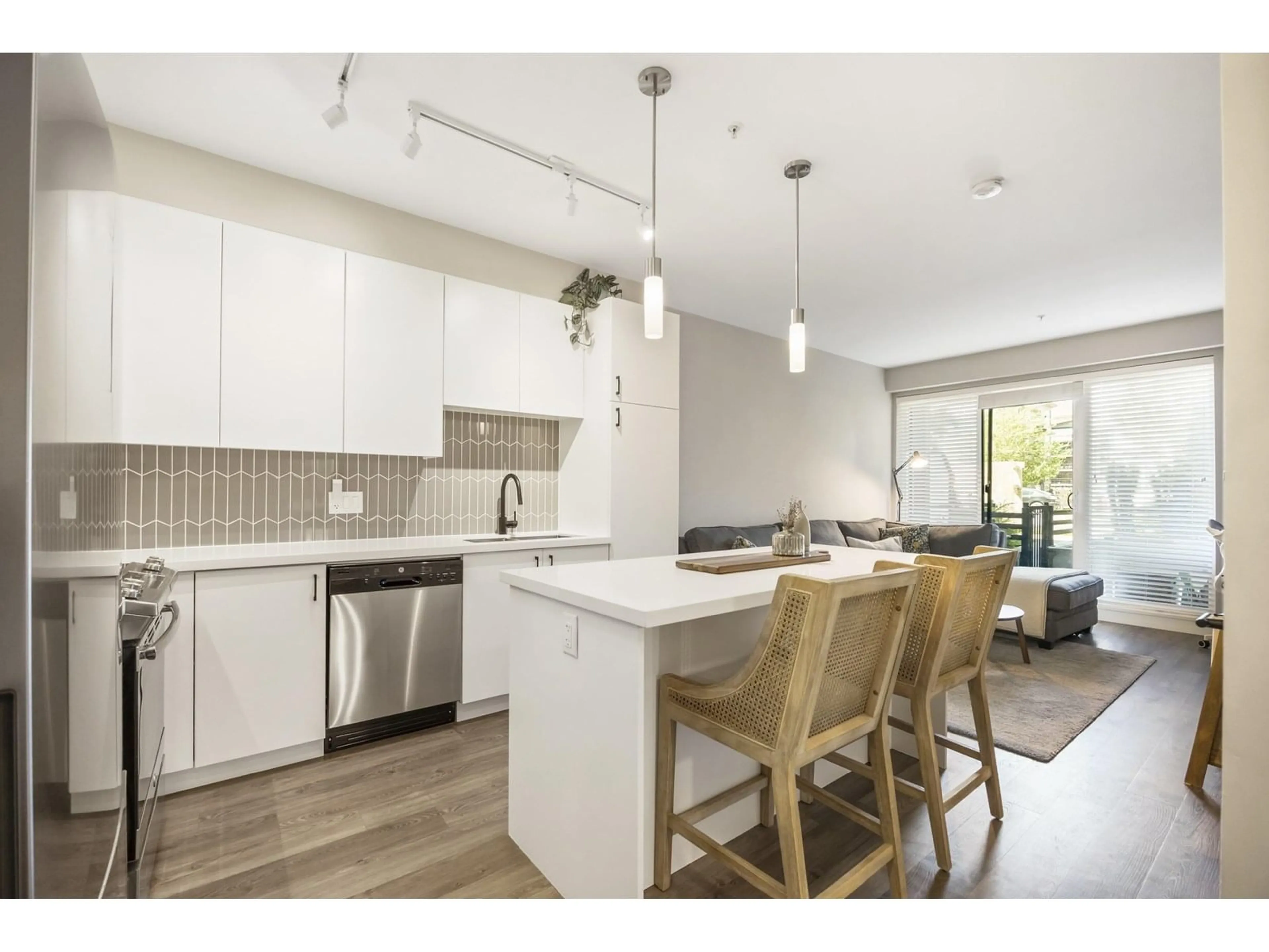 Open concept kitchen, unknown for A109 - 20838 78B, Langley British Columbia V2Y3M1