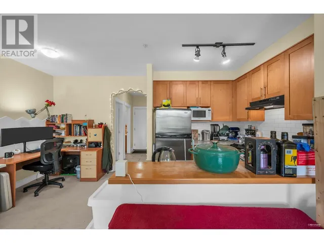 307 - 2083 33 AVENUE, Vancouver 5