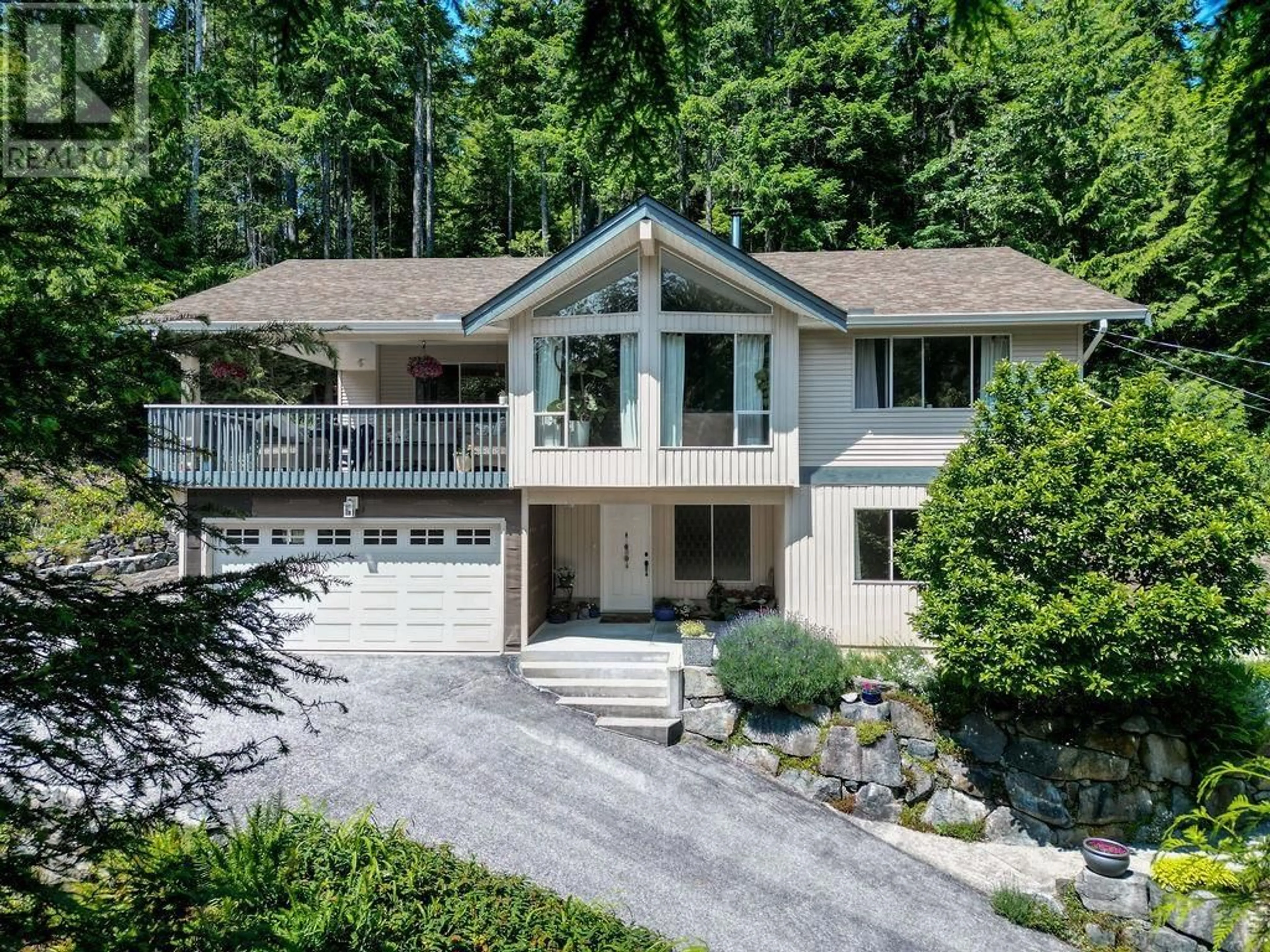 Unknown for 5549 SANS SOUCI ROAD, Halfmoon Bay British Columbia V7Z1B6