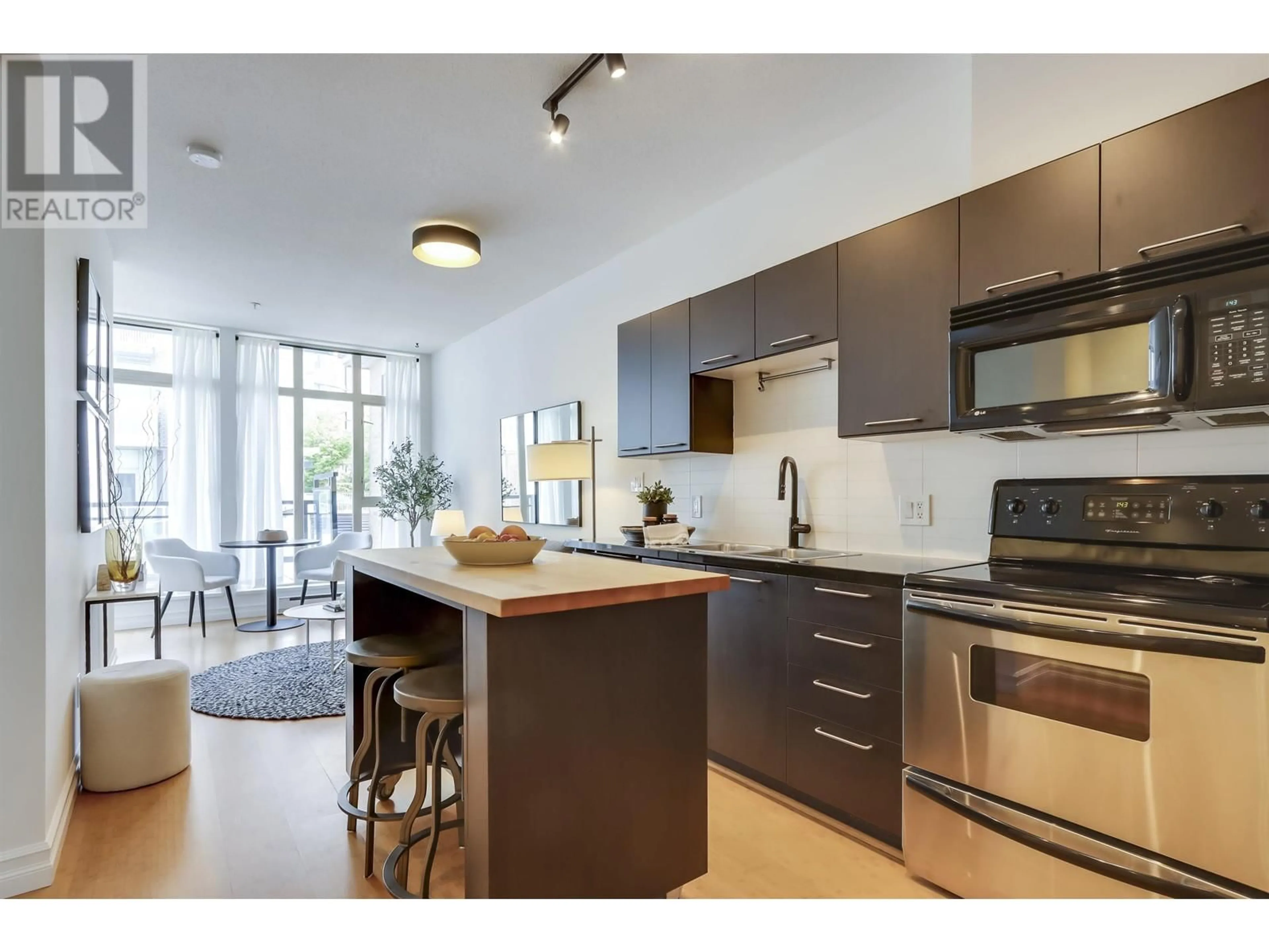 Open concept kitchen, unknown for 411 - 205 10TH AVENUE, Vancouver British Columbia V5T4V6