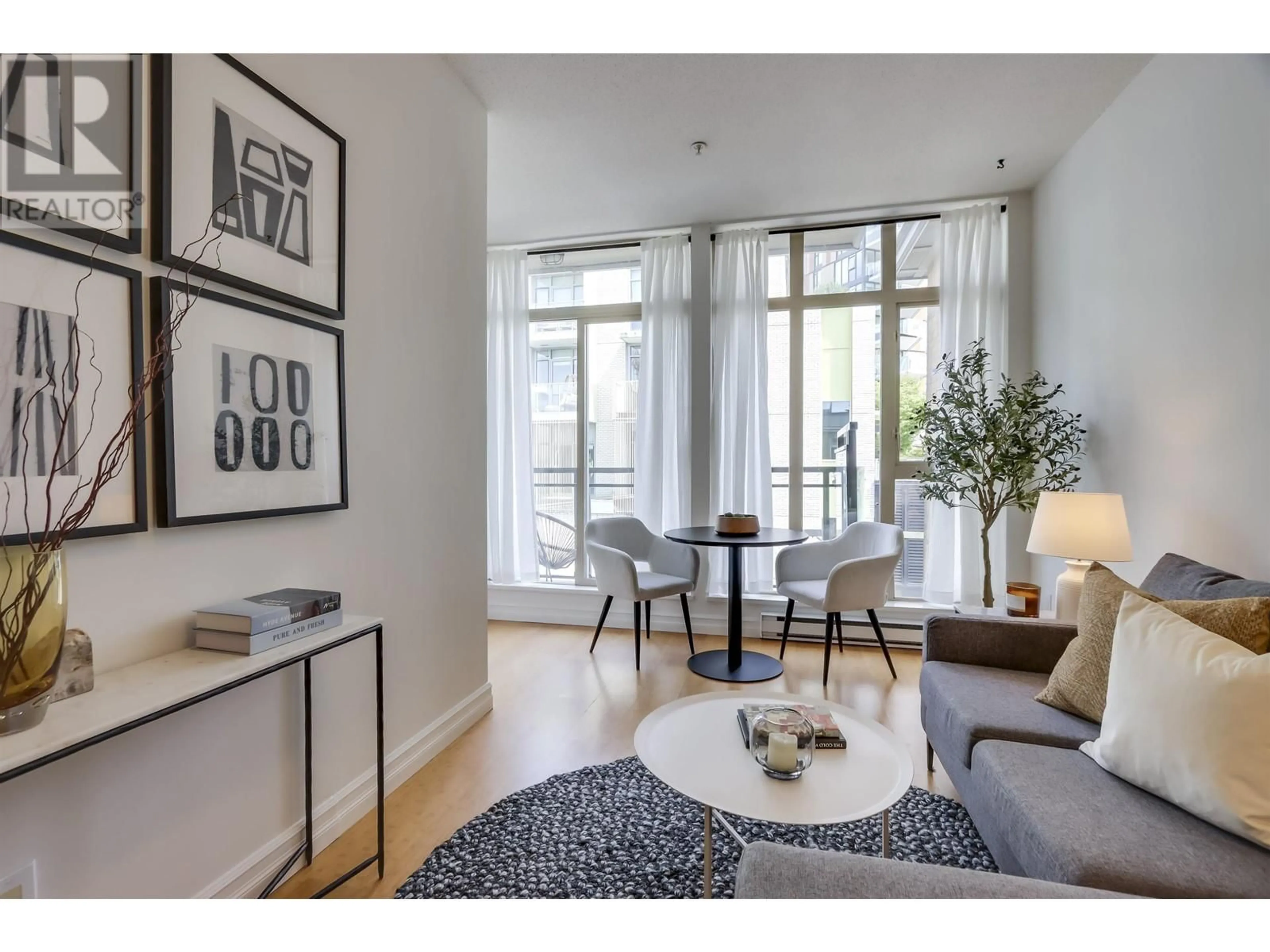 Living room with furniture, unknown for 411 - 205 10TH AVENUE, Vancouver British Columbia V5T4V6