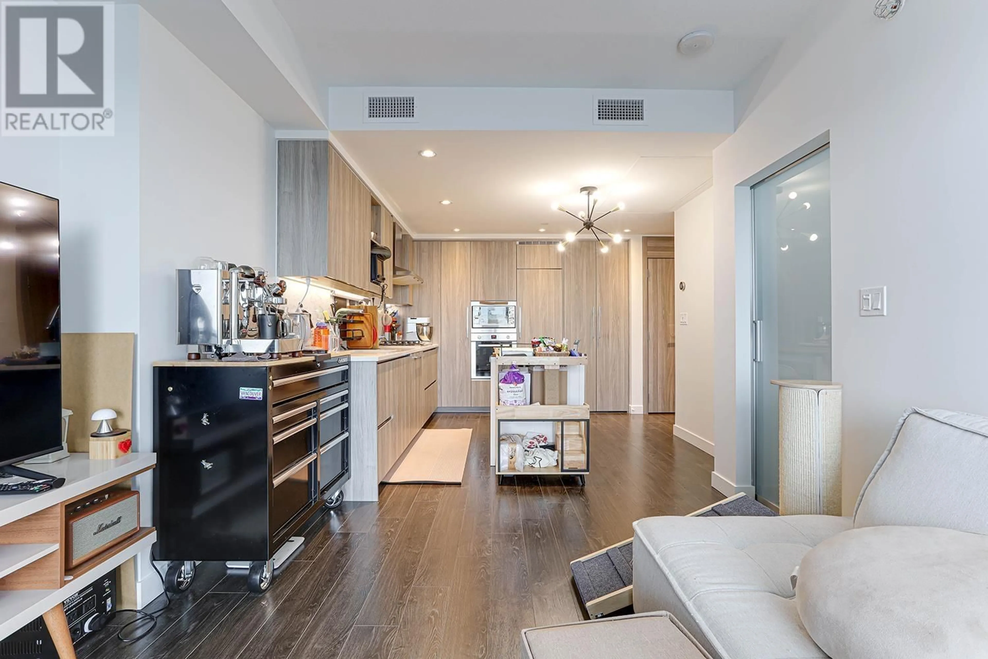 Open concept kitchen, unknown for 2912 - 4730 LOUGHEED HIGHWAY, Burnaby British Columbia V5C0M9