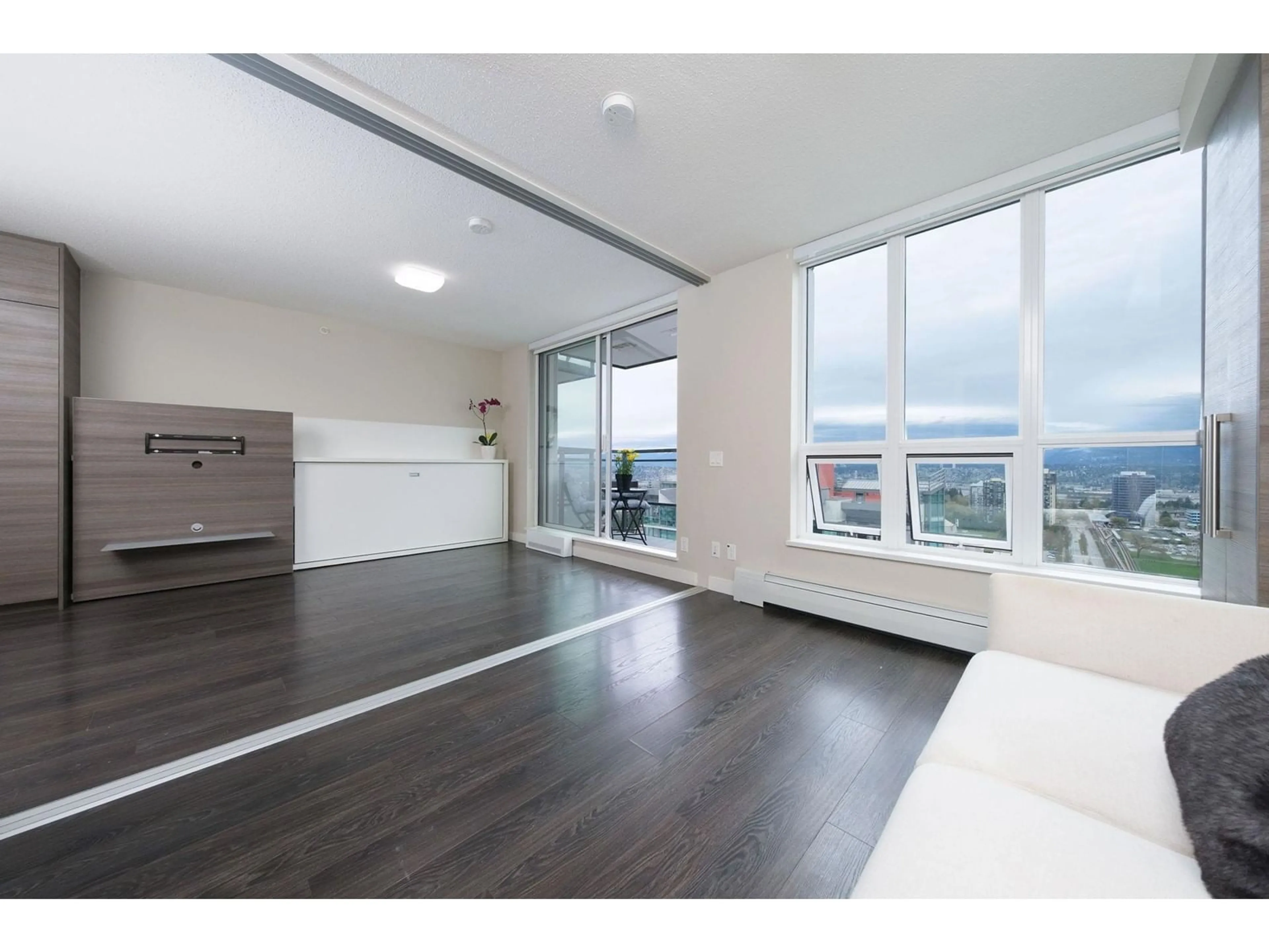 A pic of a room for 3007 - 13398 104, Surrey British Columbia V3T1V6