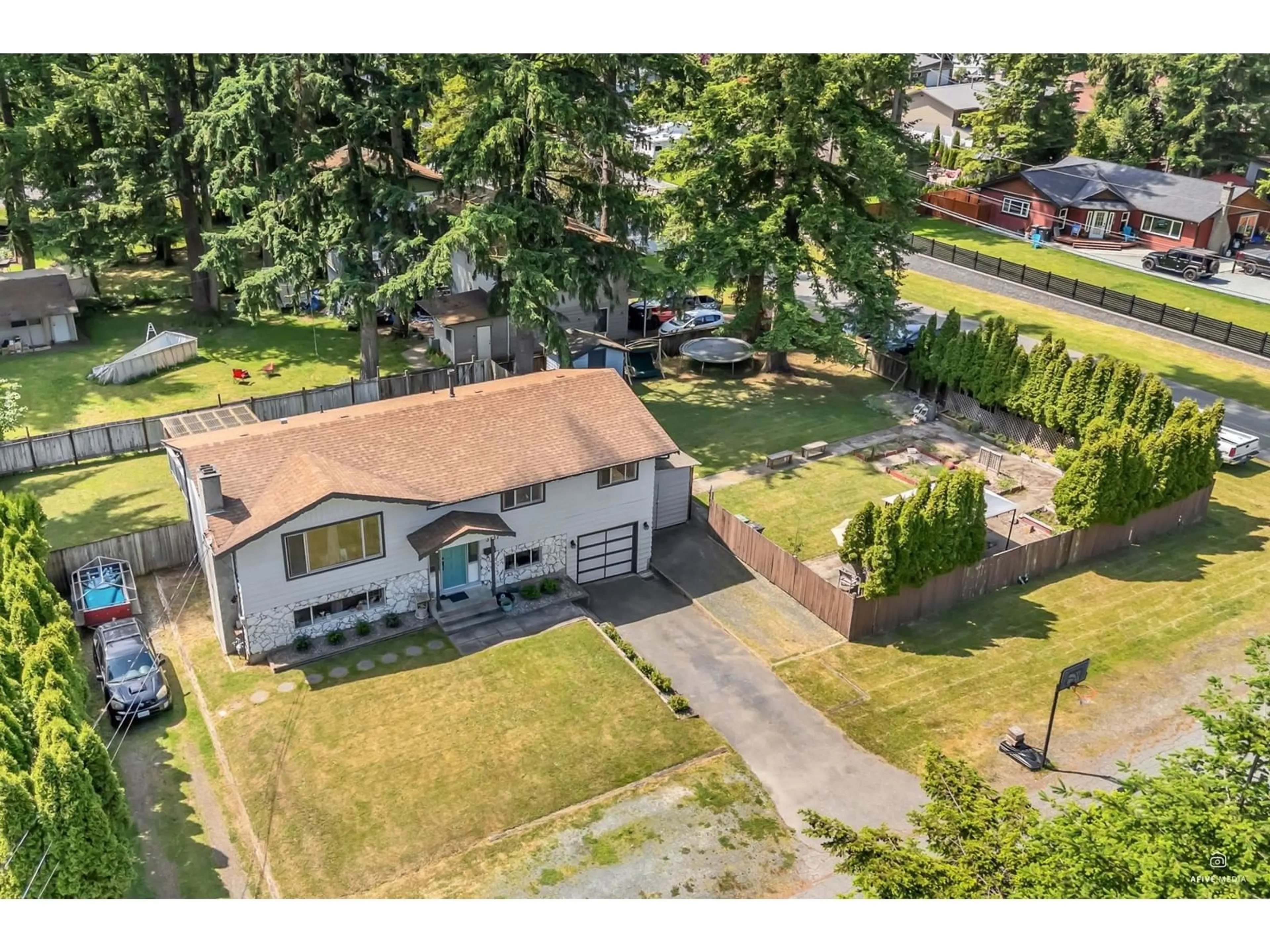 A pic from outside/outdoor area/front of a property/back of a property/a pic from drone, street for 3787 197A, Langley British Columbia V3A1B9