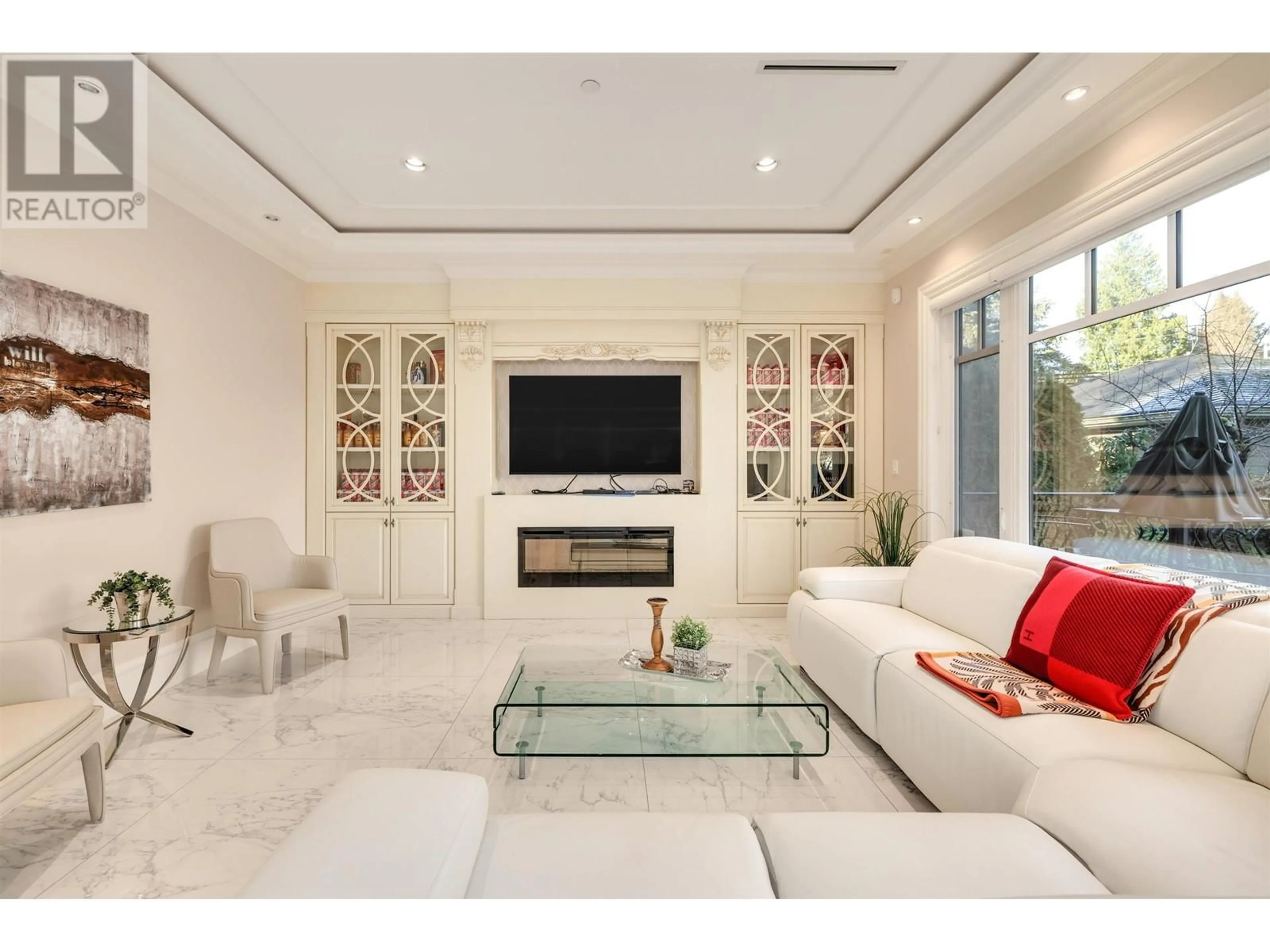 Living room with furniture, ceramic/tile floor for 1335 26TH AVENUE, Vancouver British Columbia V6H2B2