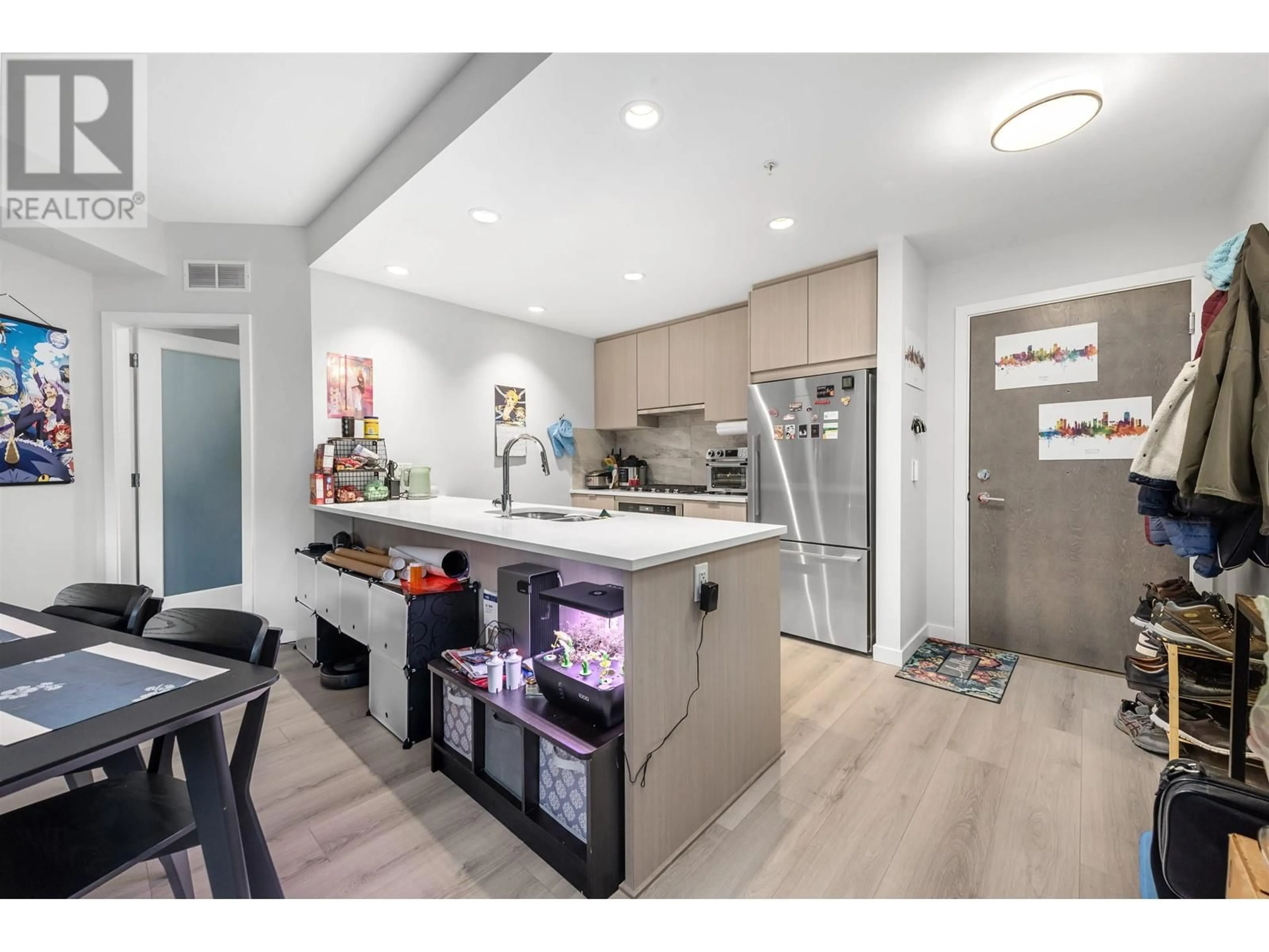 Open concept kitchen, unknown for 521 - 615 COTTONWOOD AVENUE, Coquitlam British Columbia V3J2S5