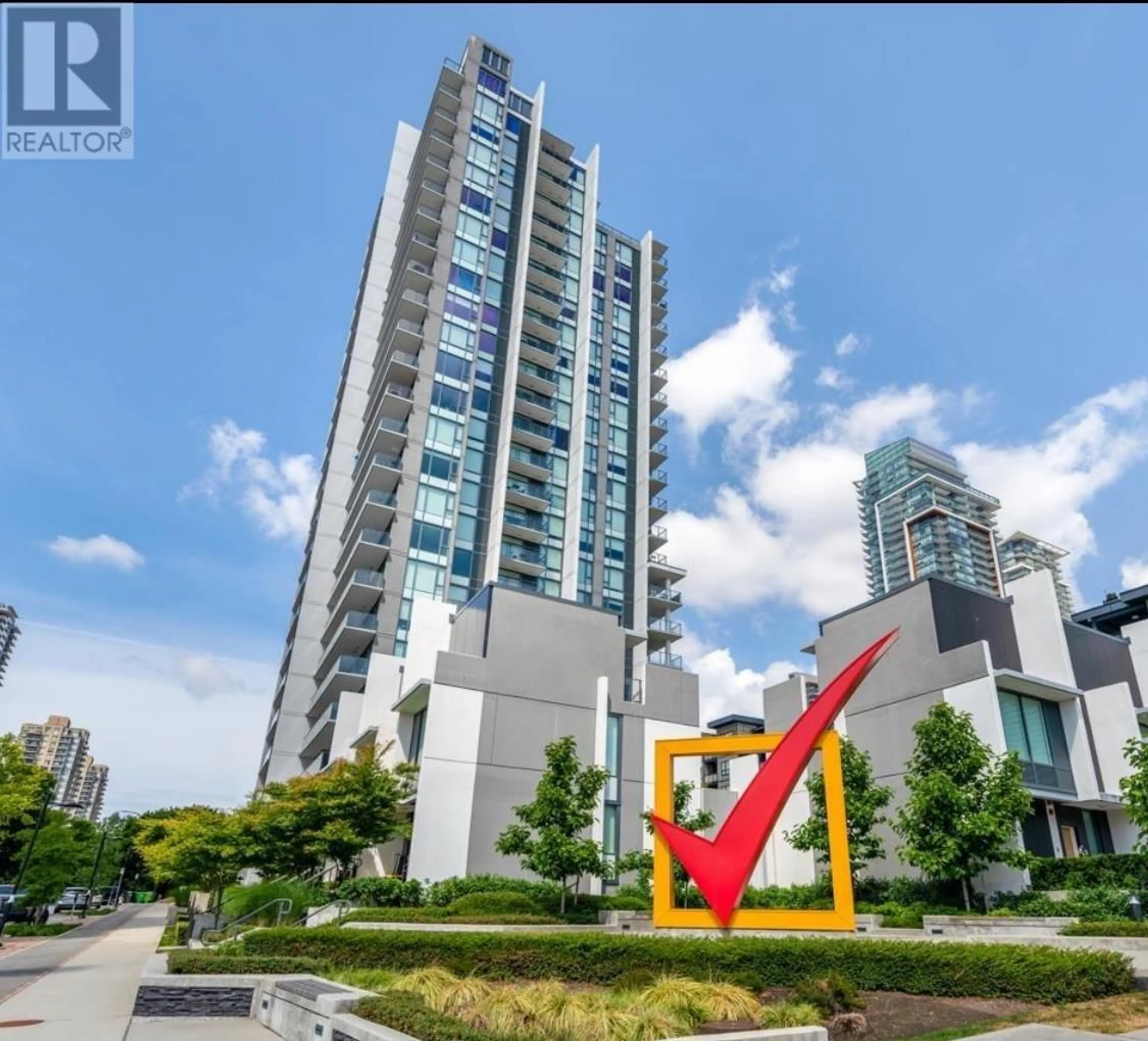 Indoor foyer for 504 - 4465 JUNEAU STREET, Burnaby British Columbia V5C0L8