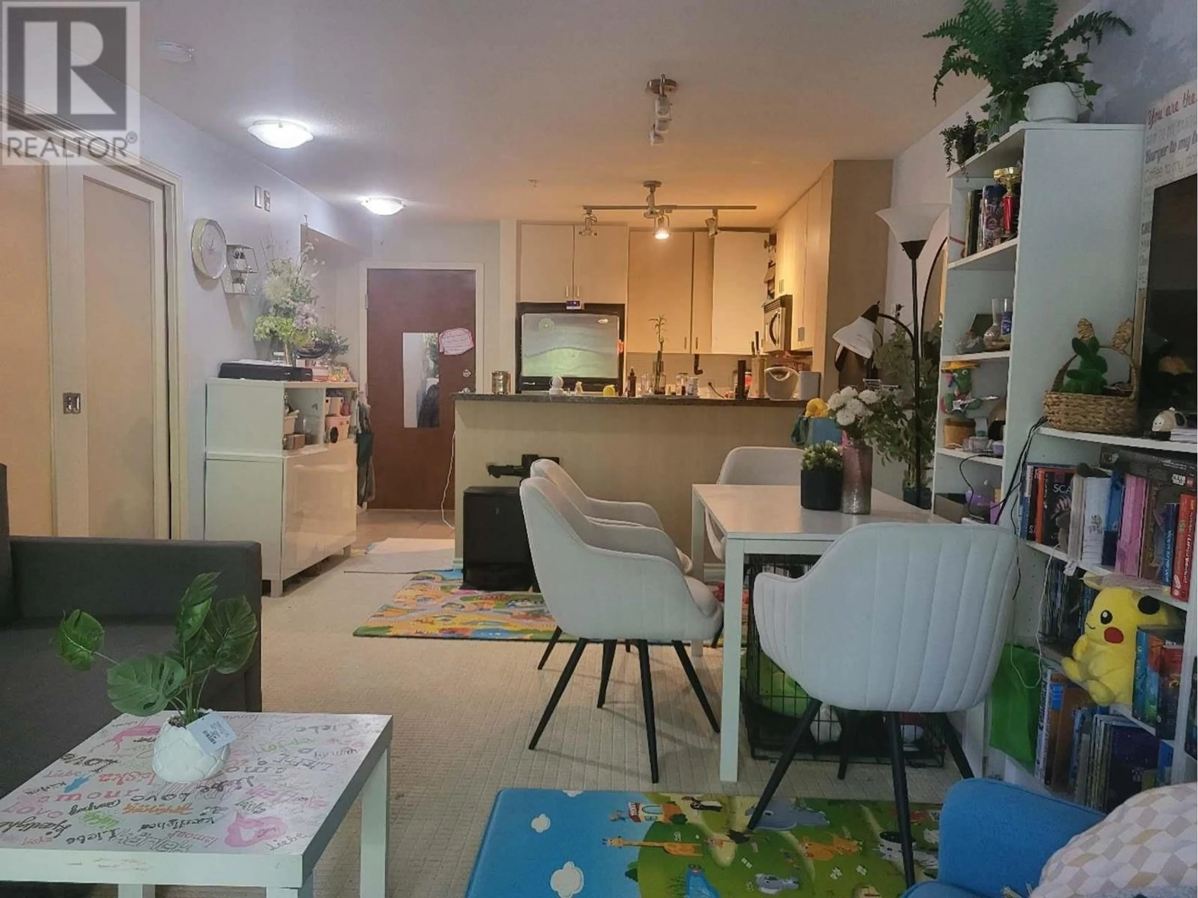Unknown for 209 - 6888 SOUTHPOINT DRIVE, Burnaby British Columbia V3N5E3