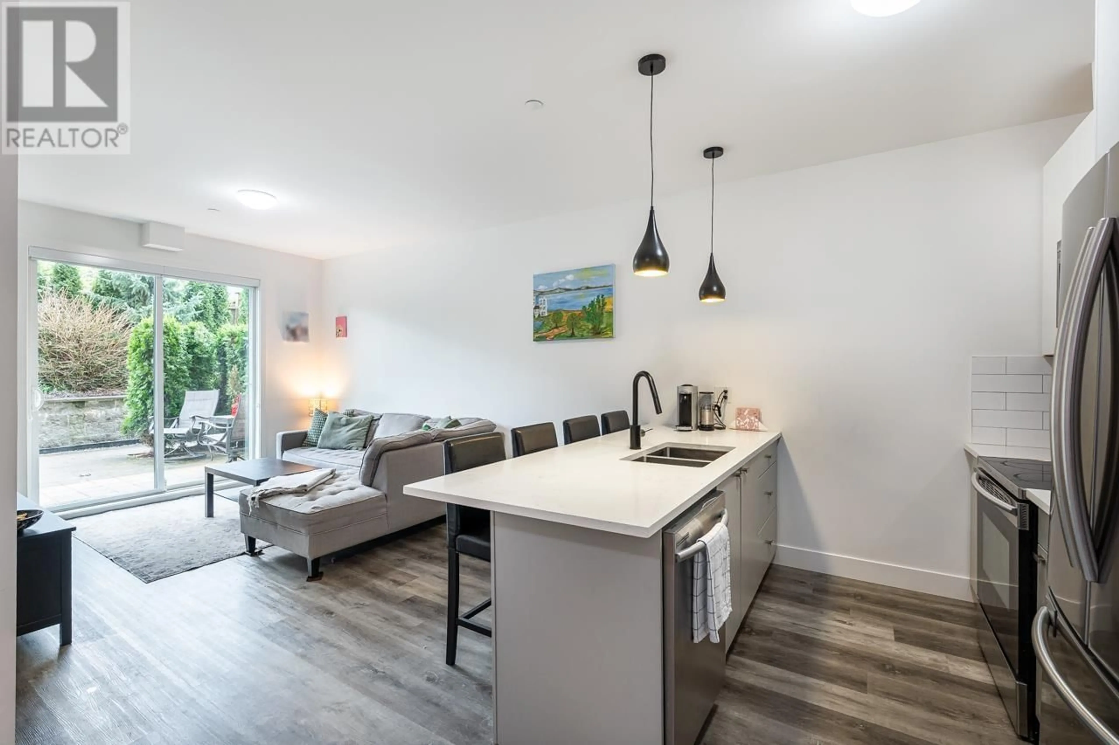 Open concept kitchen, unknown for 101 - 12320 222 STREET, Maple Ridge British Columbia V2X4K8