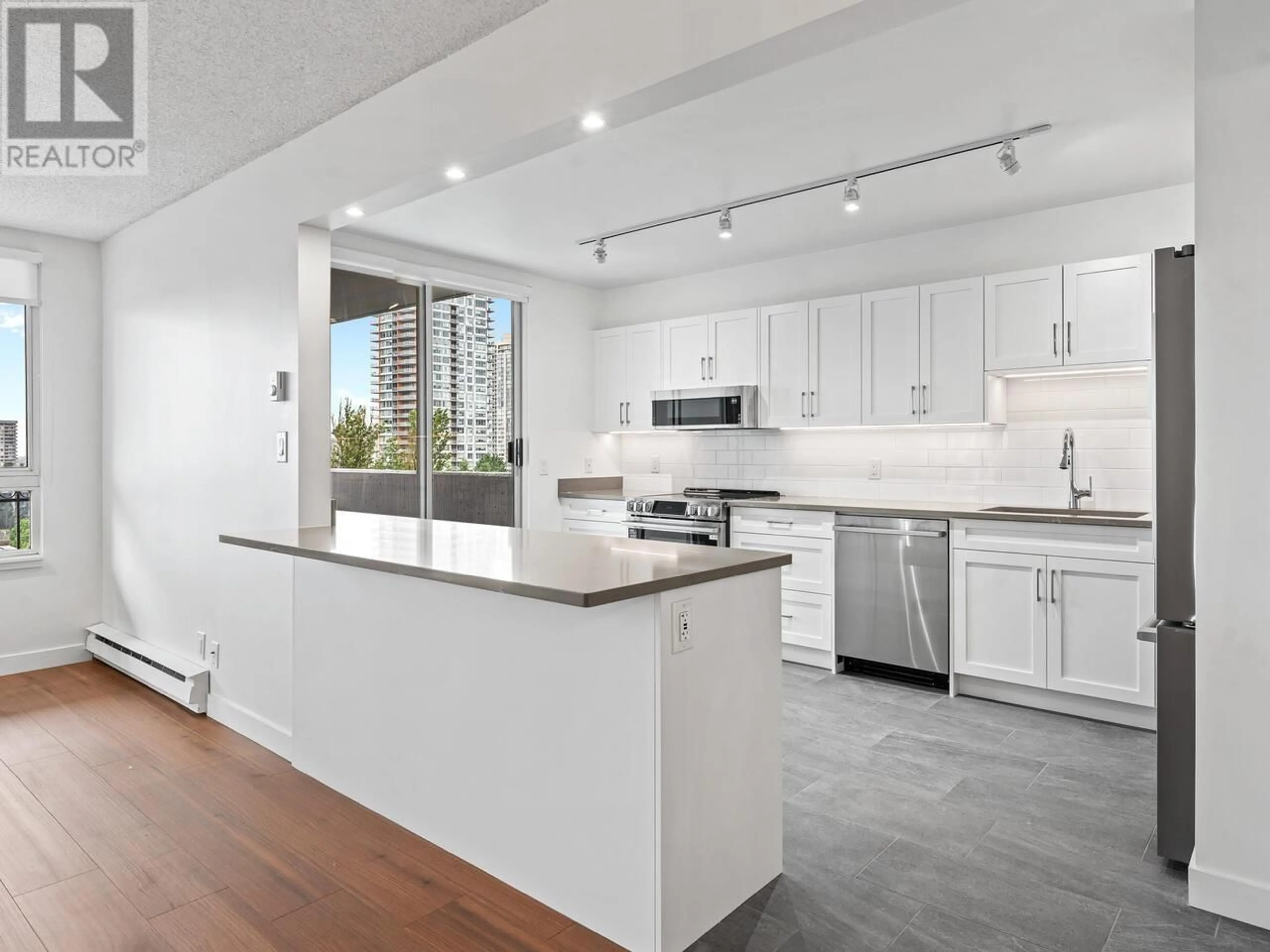 Open concept kitchen, unknown for 1004 - 551 AUSTIN AVENUE, Coquitlam British Columbia V3K6R7