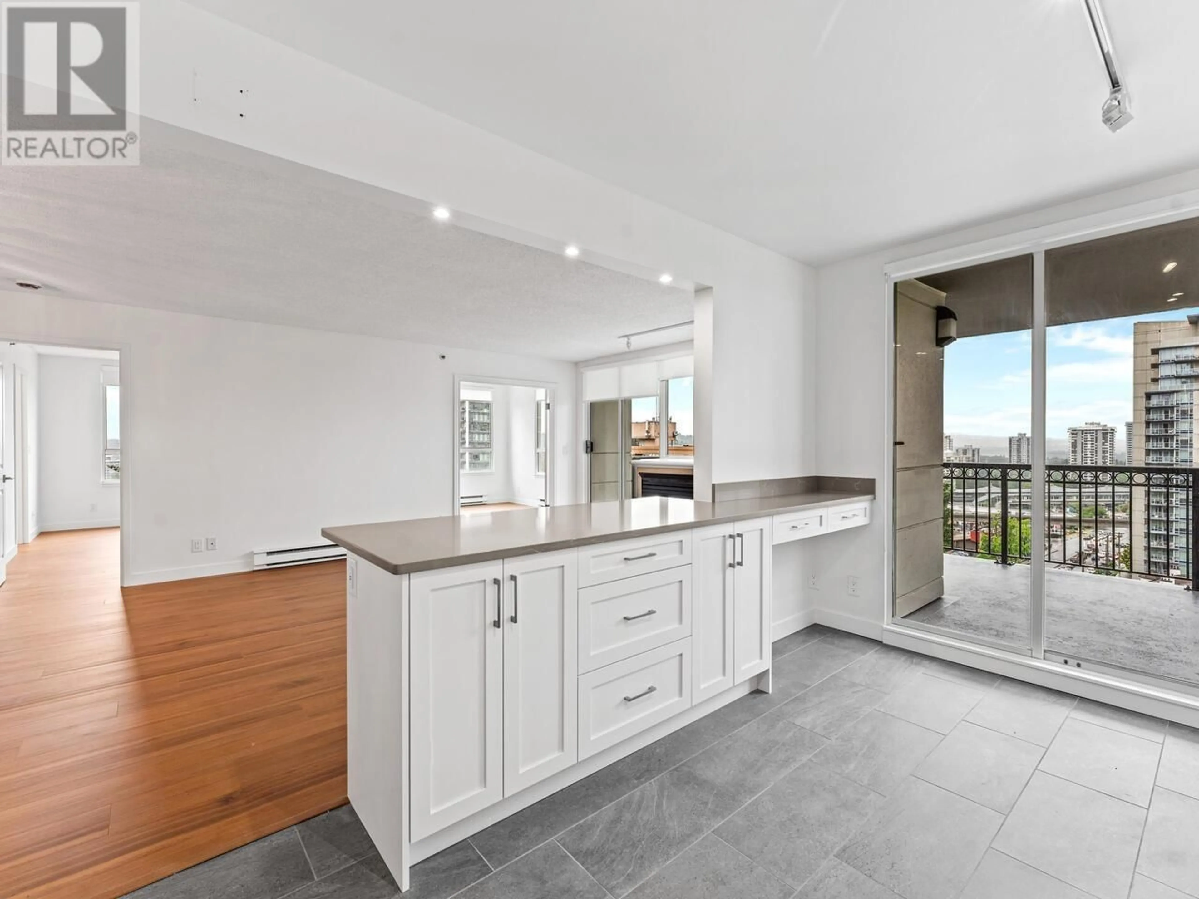 Open concept kitchen, ceramic/tile floor for 1004 - 551 AUSTIN AVENUE, Coquitlam British Columbia V3K6R7