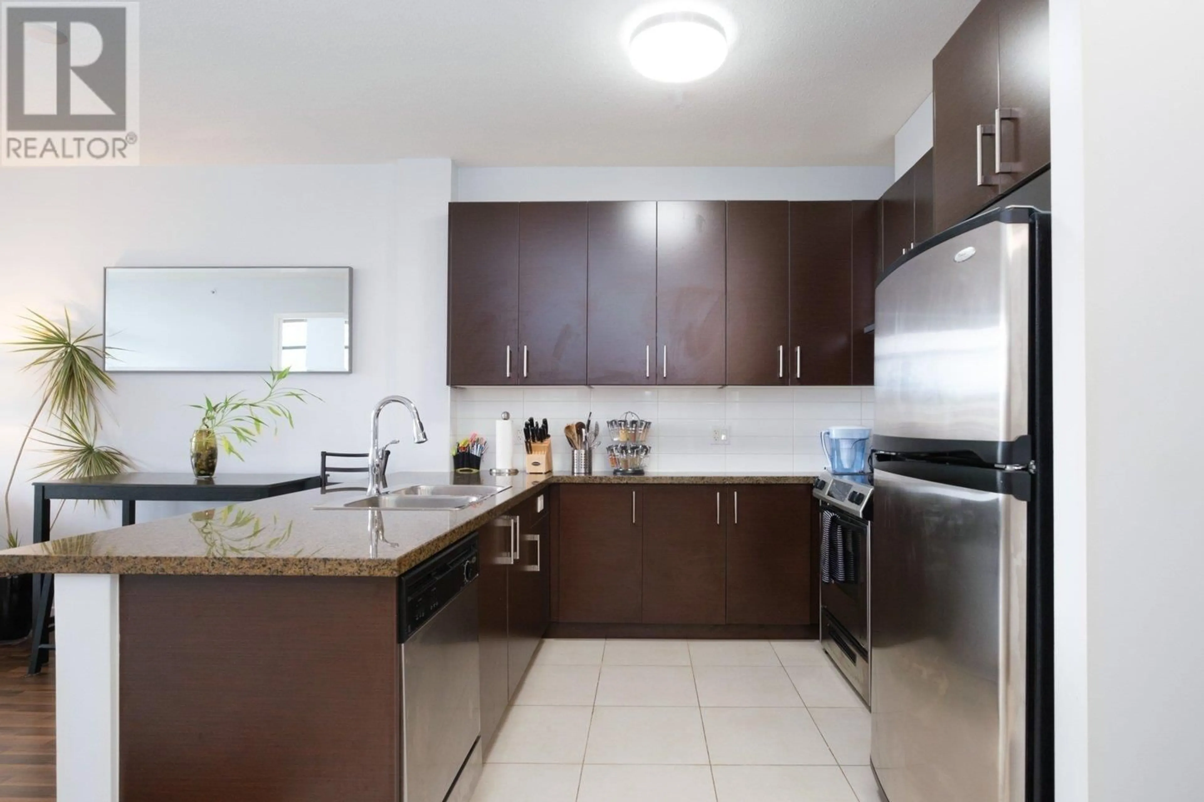 Standard kitchen, ceramic/tile floor for 702 - 4250 DAWSON STREET, Burnaby British Columbia V5C4B1