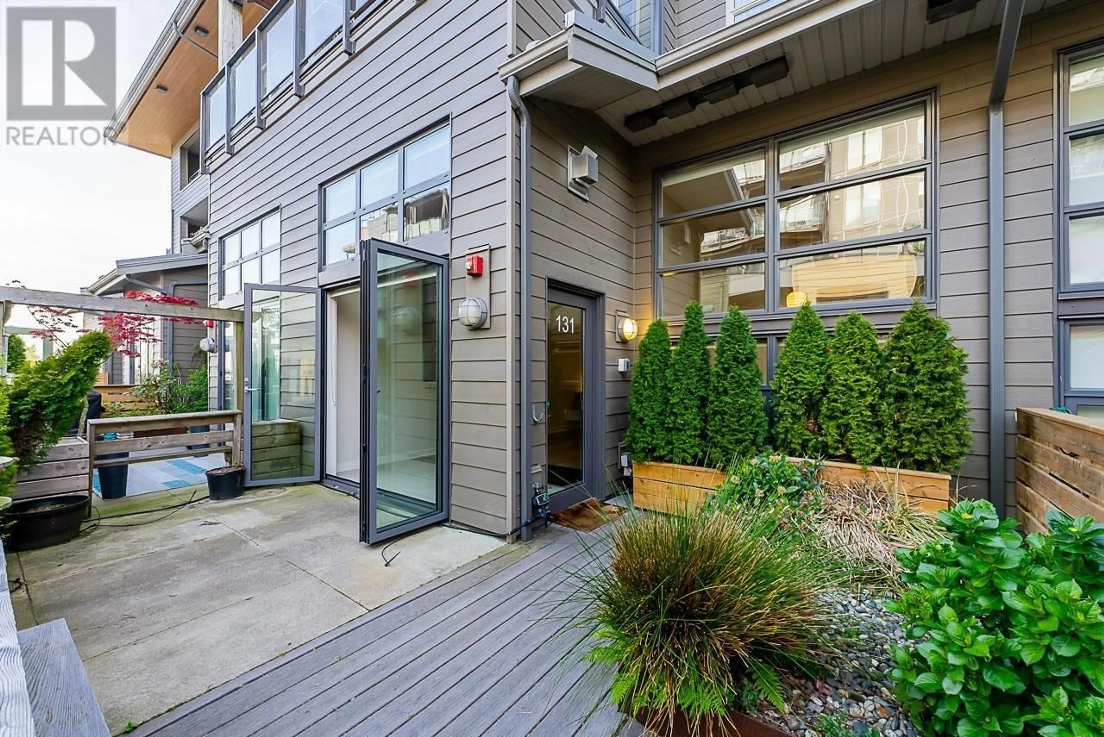 Patio, street for 131 - 6160 LONDON ROAD, Richmond British Columbia V7E4J2